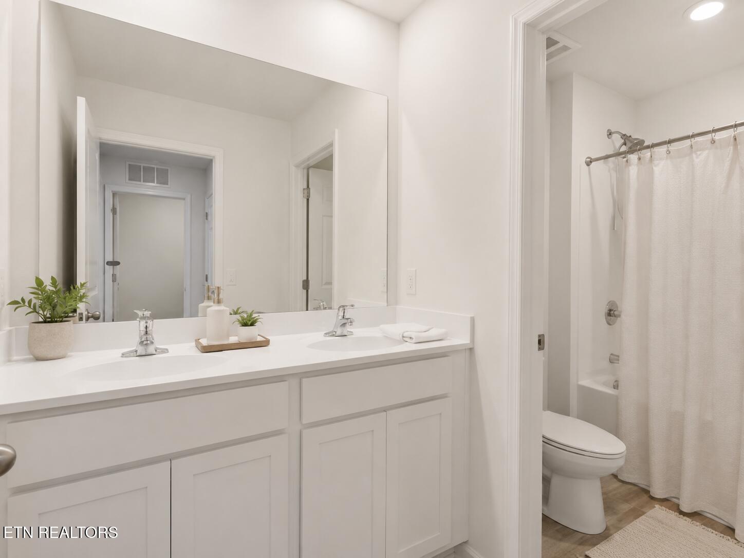 122 Harbour Pointe Lane Oak Ridge TN 37830