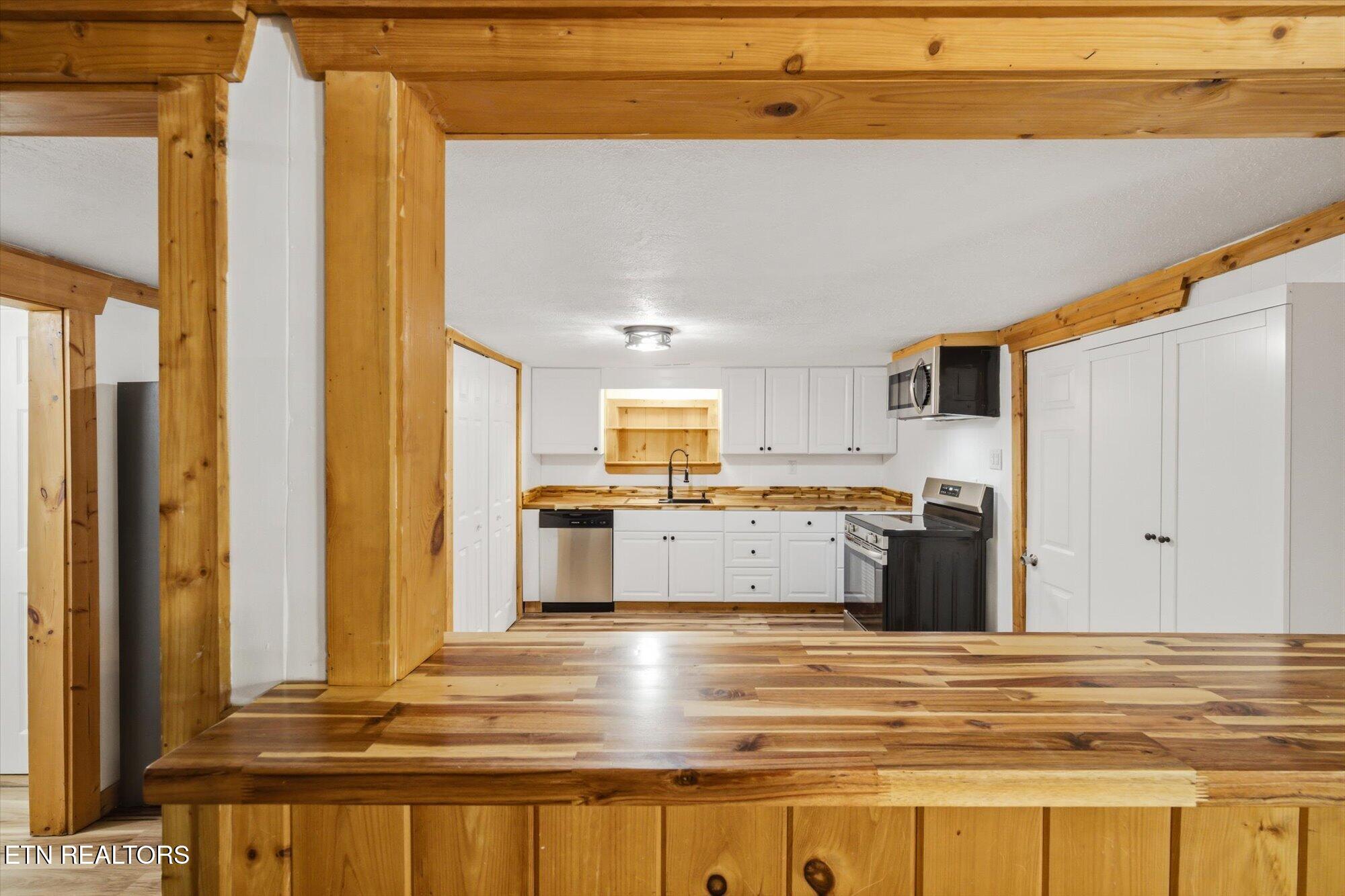 890 Indian Gap Road Sevierville TN 37876