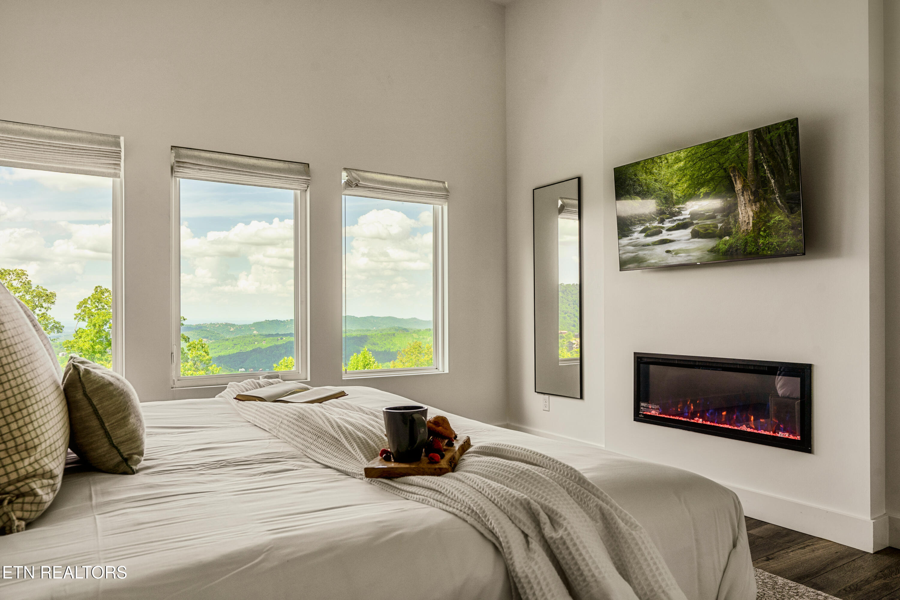 712 Bear Walk Way Gatlinburg TN 37738