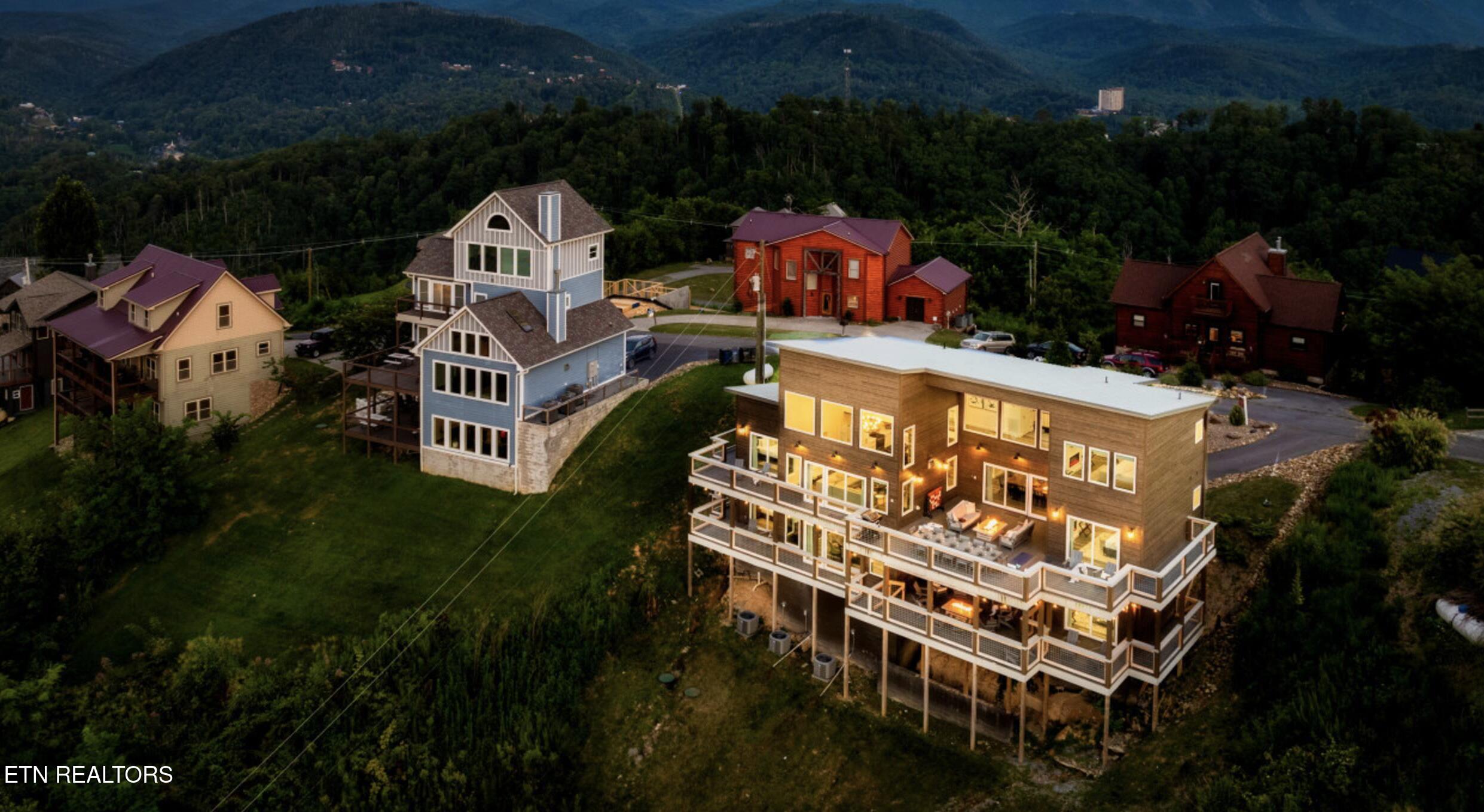712 Bear Walk Way Gatlinburg TN 37738