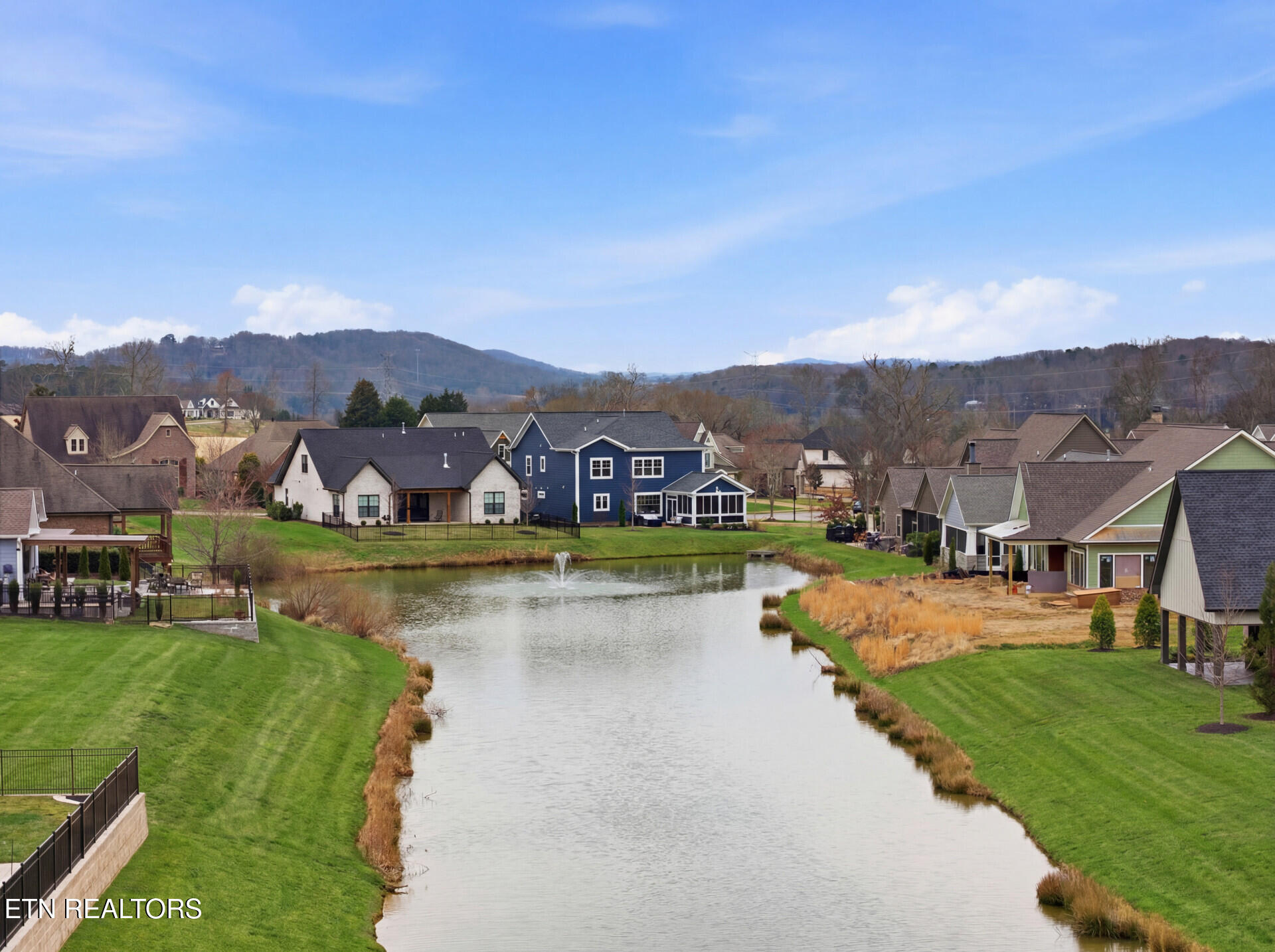 318 Buckhorn Way Loudon TN 37774