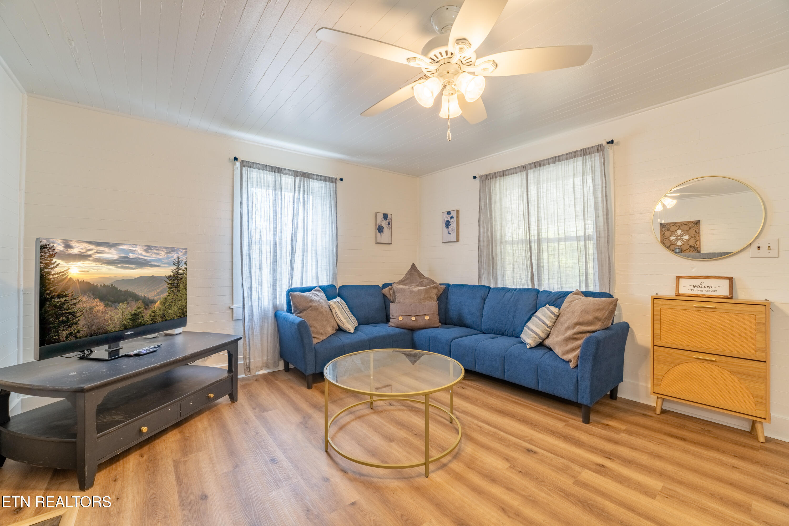 614 E Brushy Valley Drive Powell TN 37849