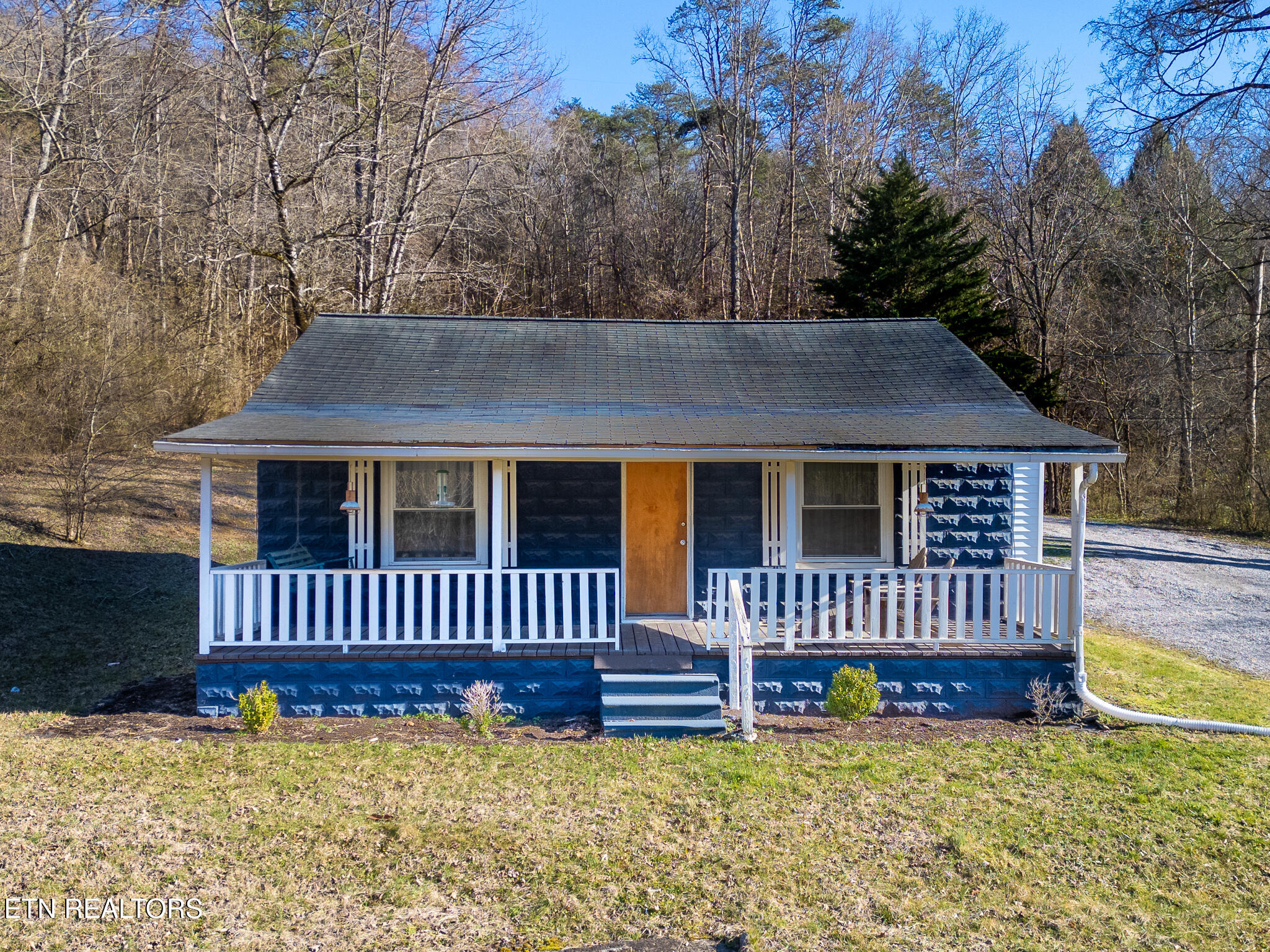 614 E Brushy Valley Drive Powell TN 37849