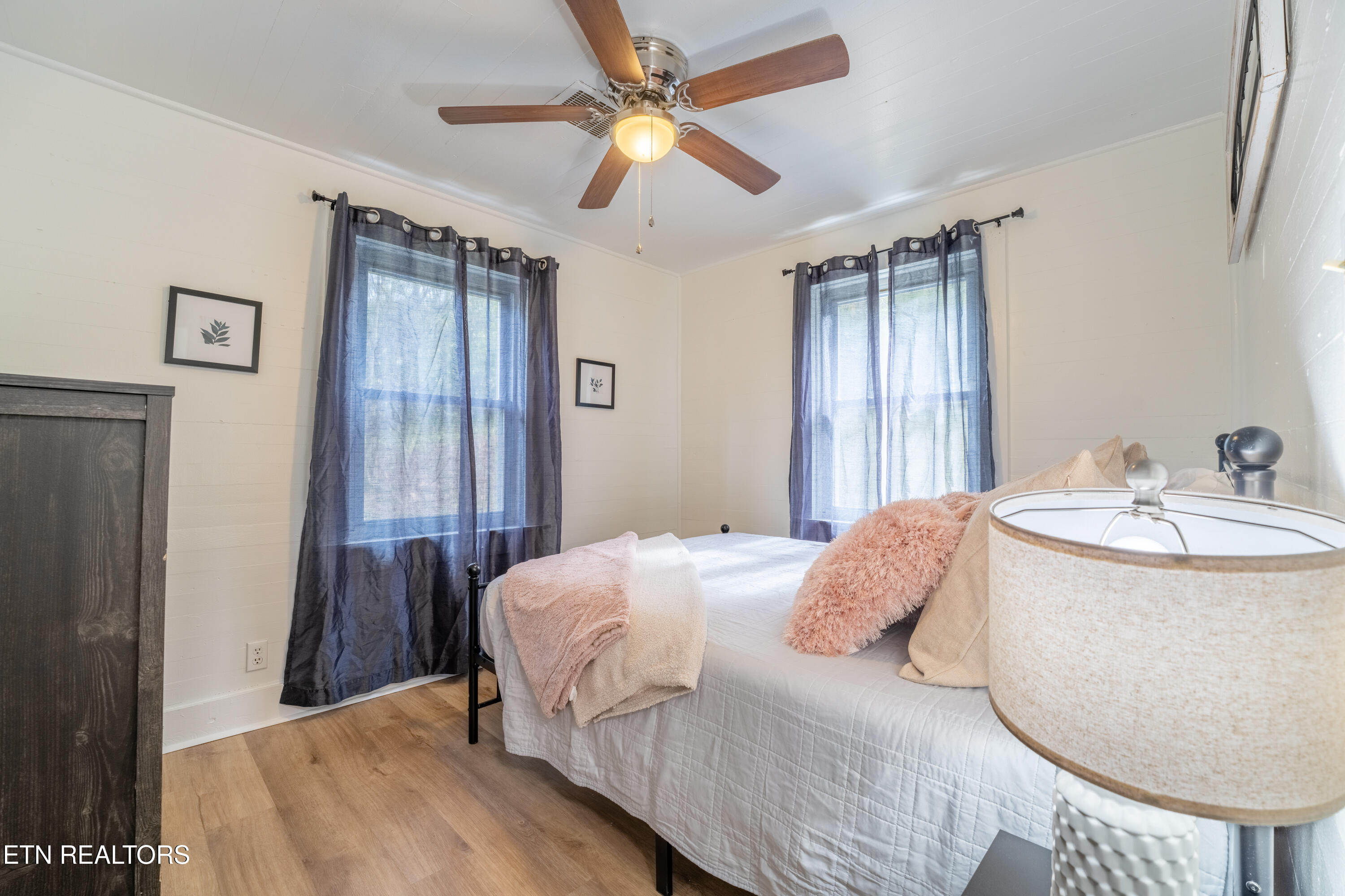 614 E Brushy Valley Drive Powell TN 37849