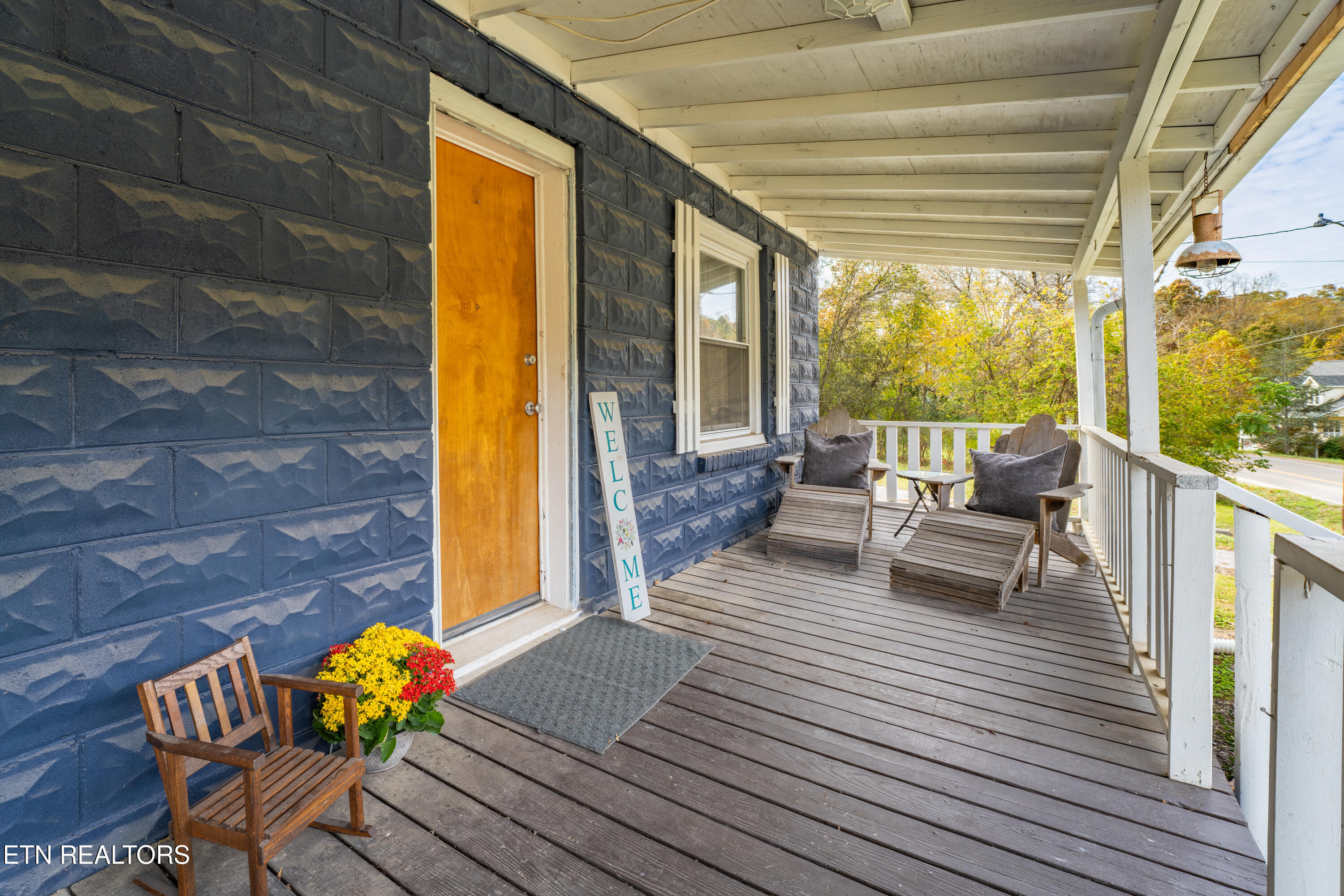 614 E Brushy Valley Drive Powell TN 37849