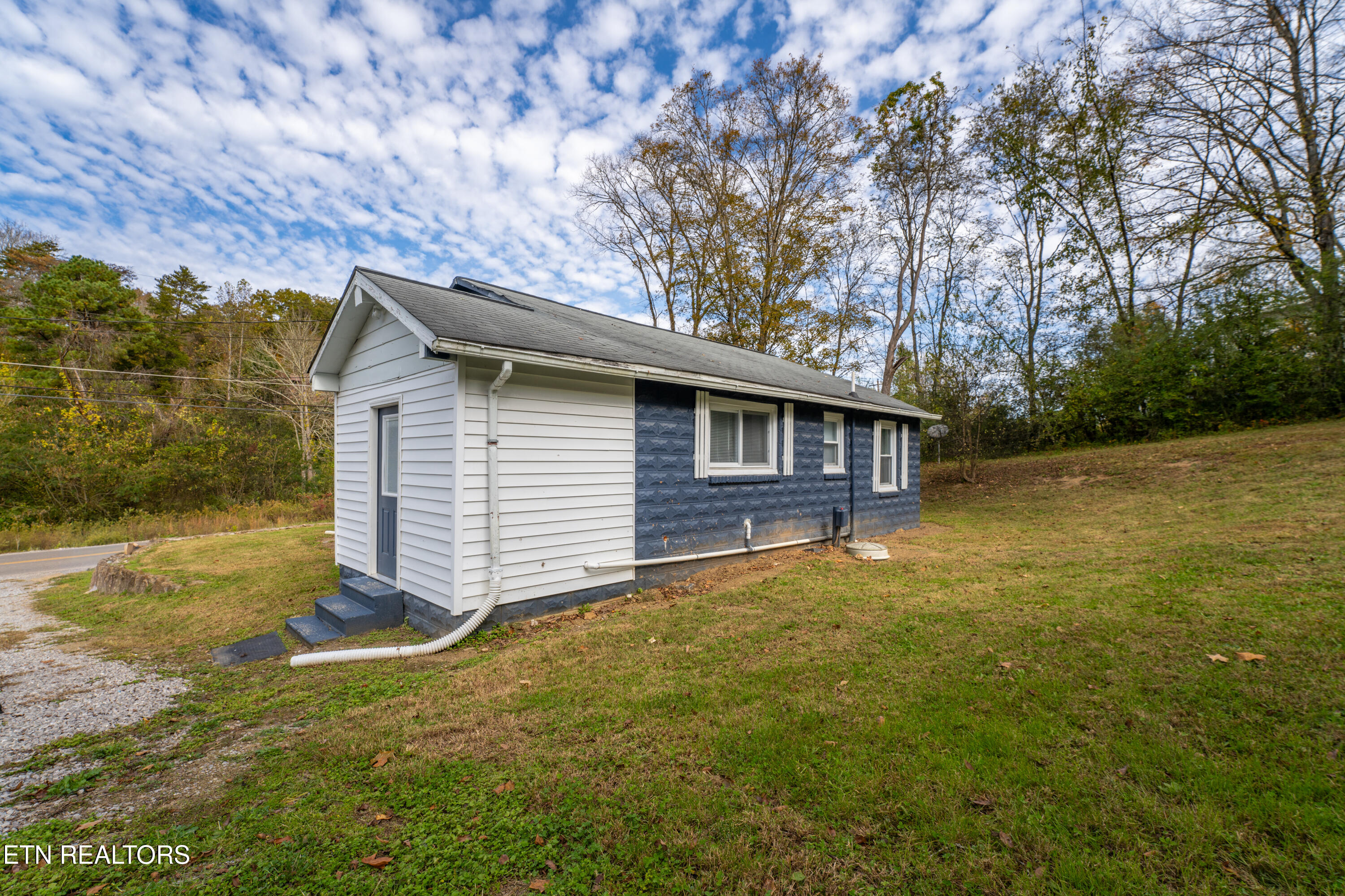 614 E Brushy Valley Drive Powell TN 37849