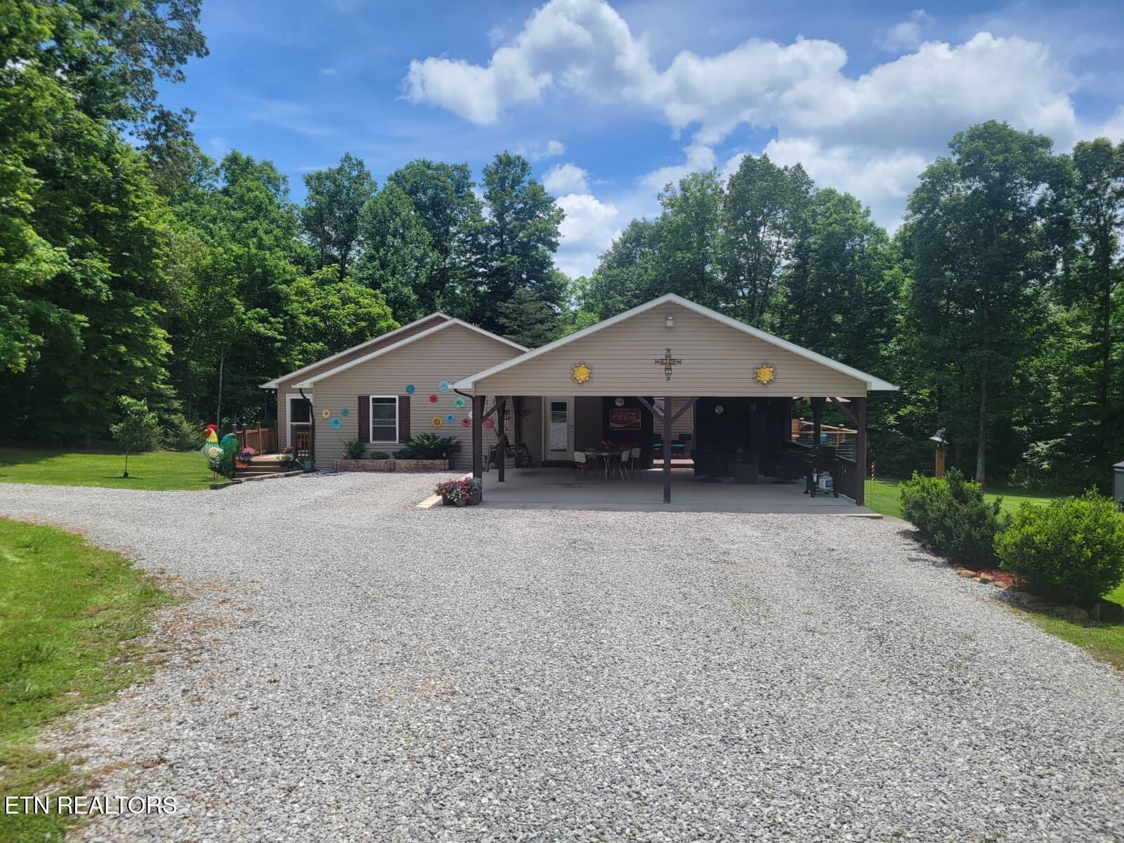 228 Paul Wheeler Lane Jamestown TN 38556