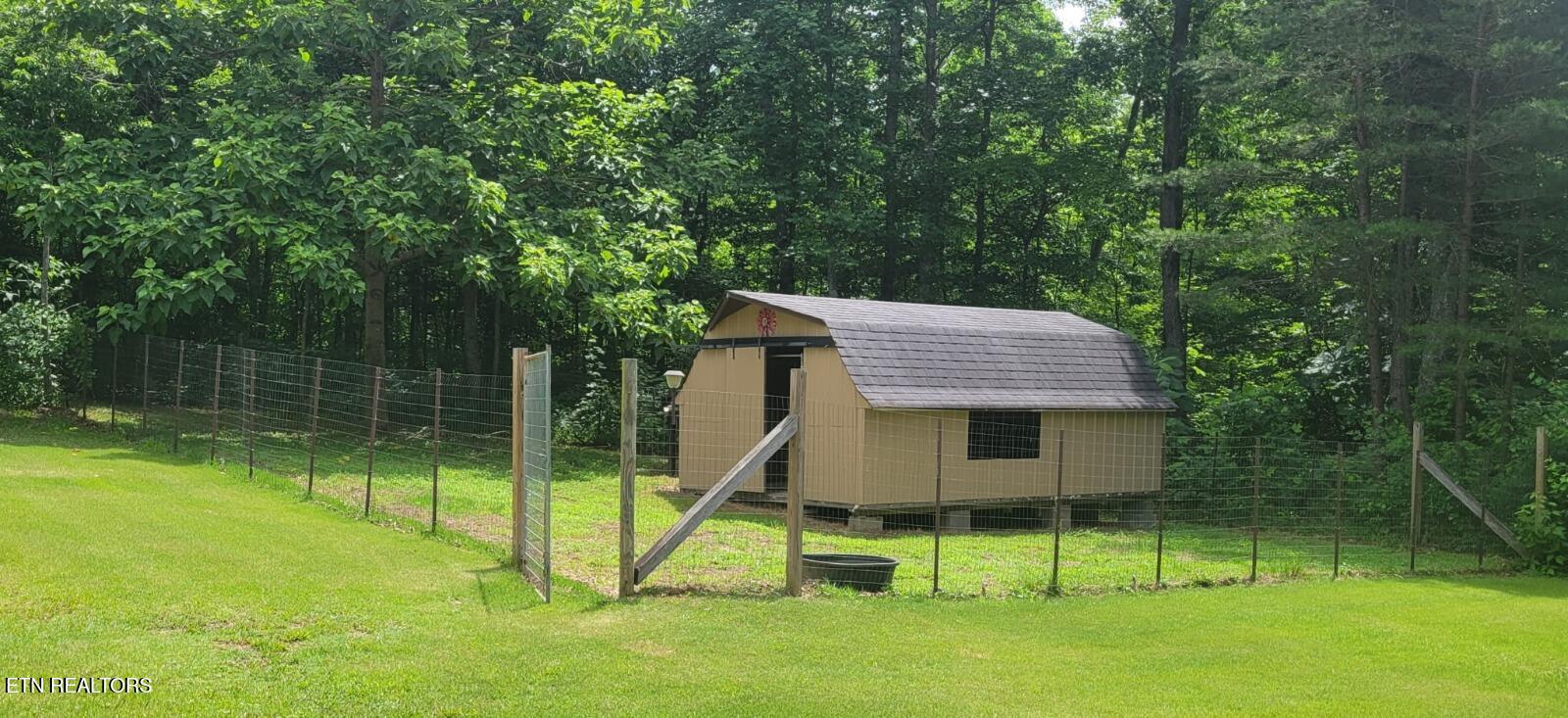 228 Paul Wheeler Lane Jamestown TN 38556