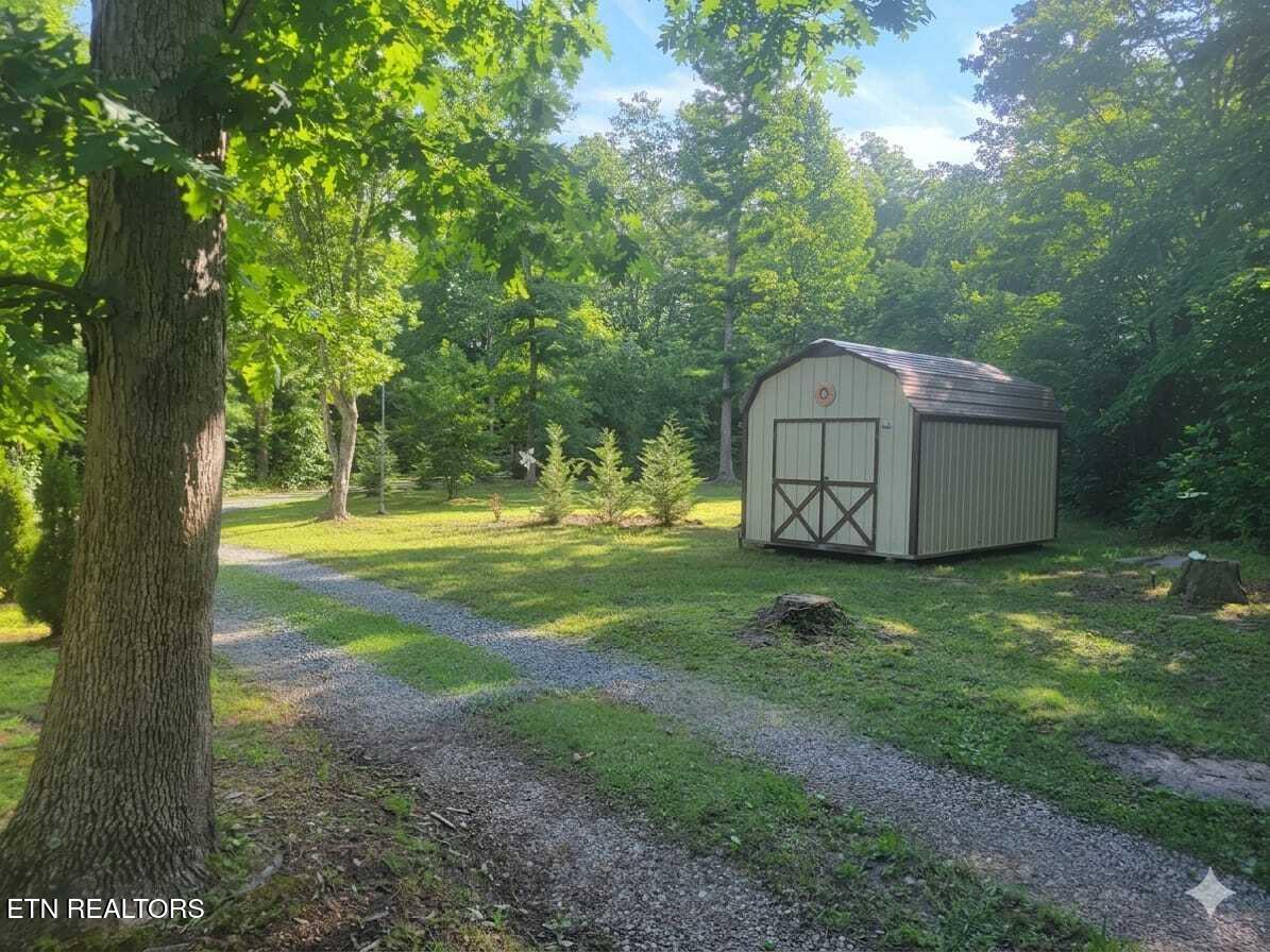 228 Paul Wheeler Lane Jamestown TN 38556