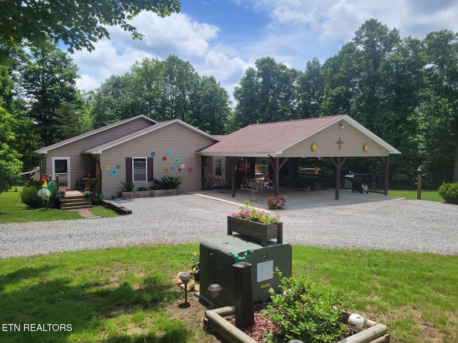 228 Paul Wheeler Lane Jamestown TN 38556