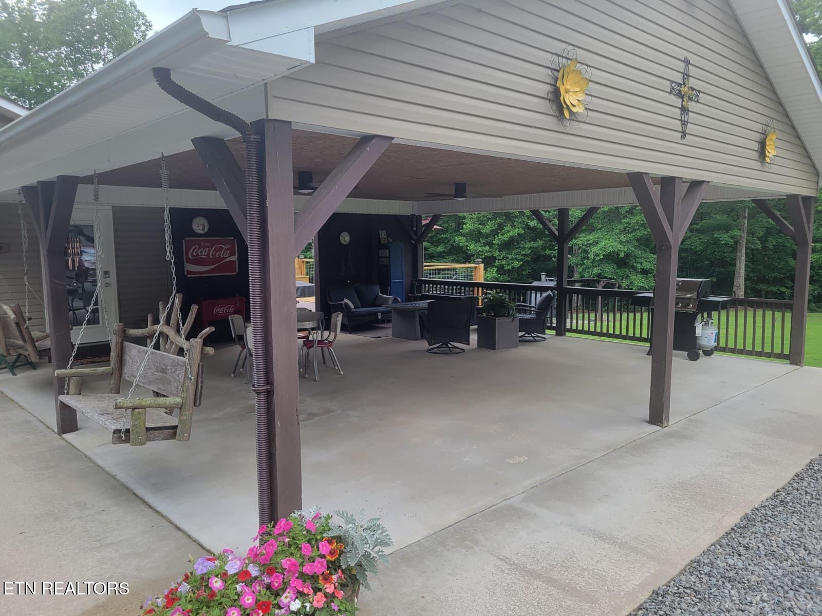 228 Paul Wheeler Lane Jamestown TN 38556