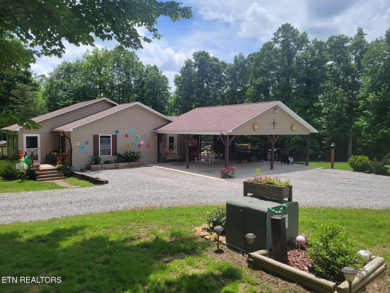 228 Paul Wheeler Lane Jamestown TN 38556