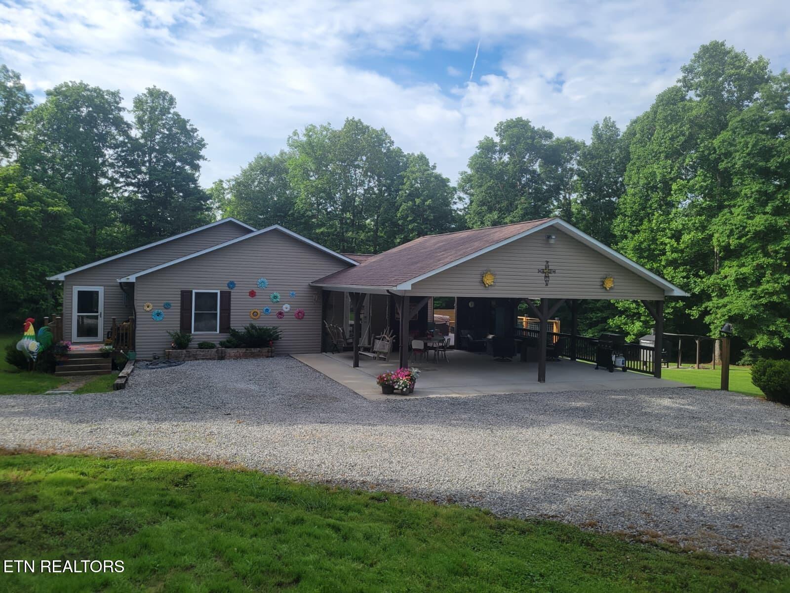 228 Paul Wheeler Lane Jamestown TN 38556