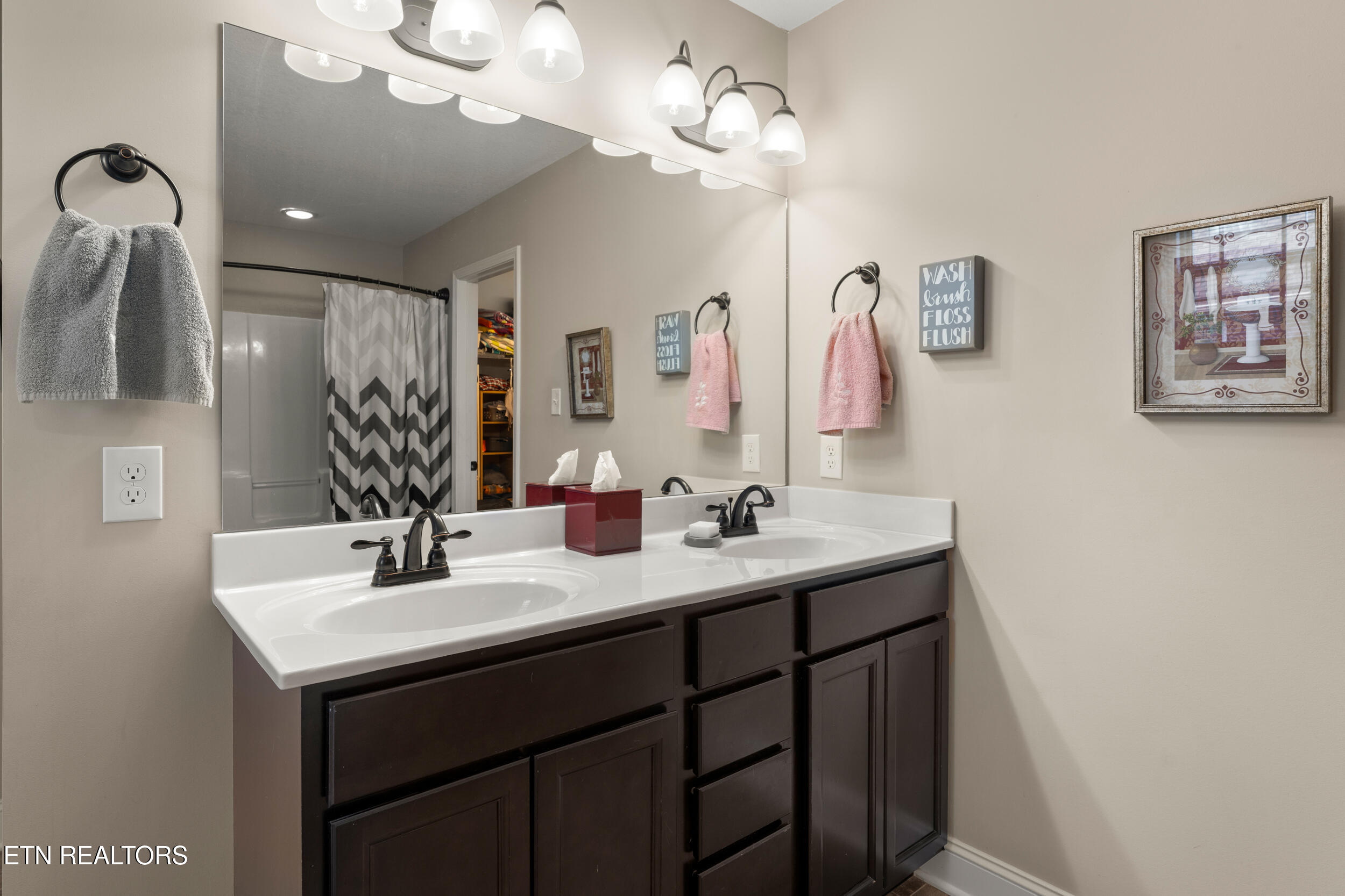 262 Twilight Boulevard Sharps Chapel TN 37866