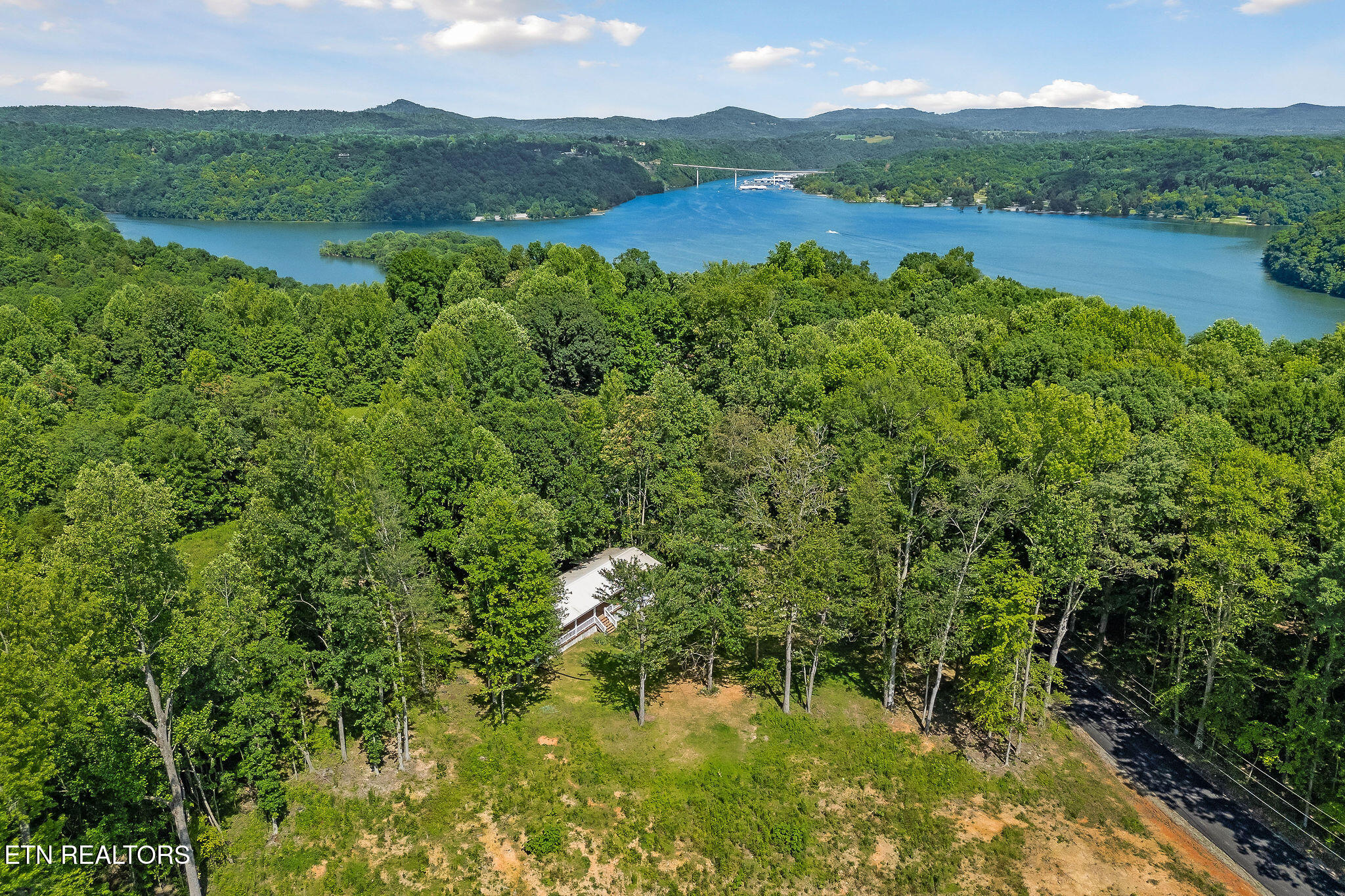 1007 Eastridge Drive Byrdstown TN 38549
