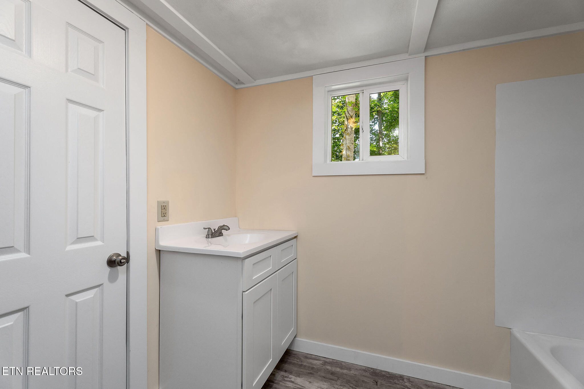1007 Eastridge Drive Byrdstown TN 38549