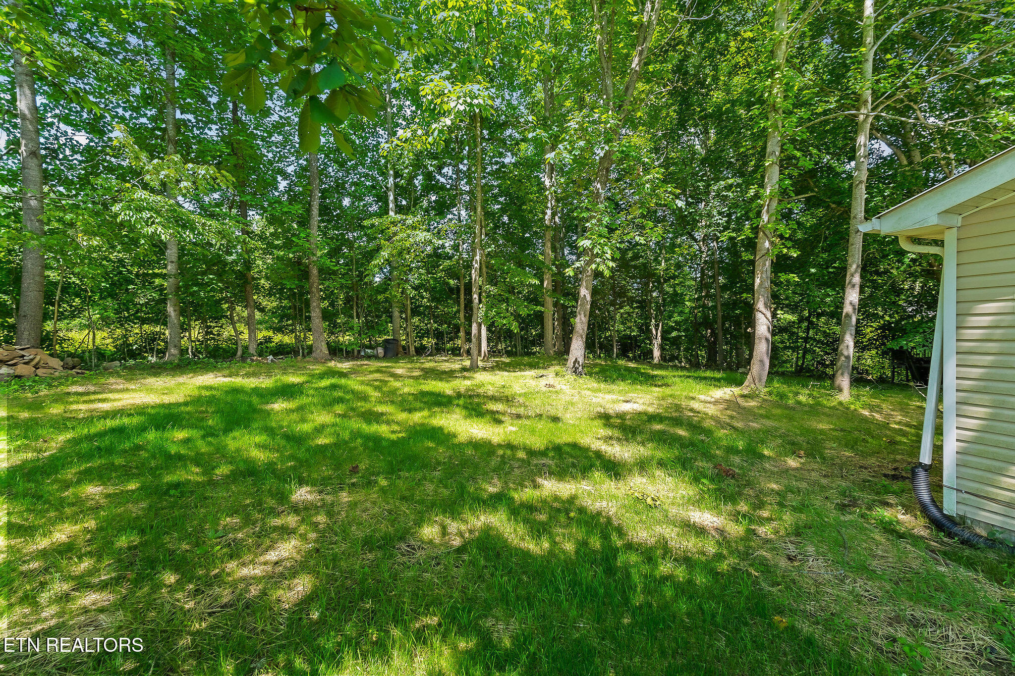 1007 Eastridge Drive Byrdstown TN 38549