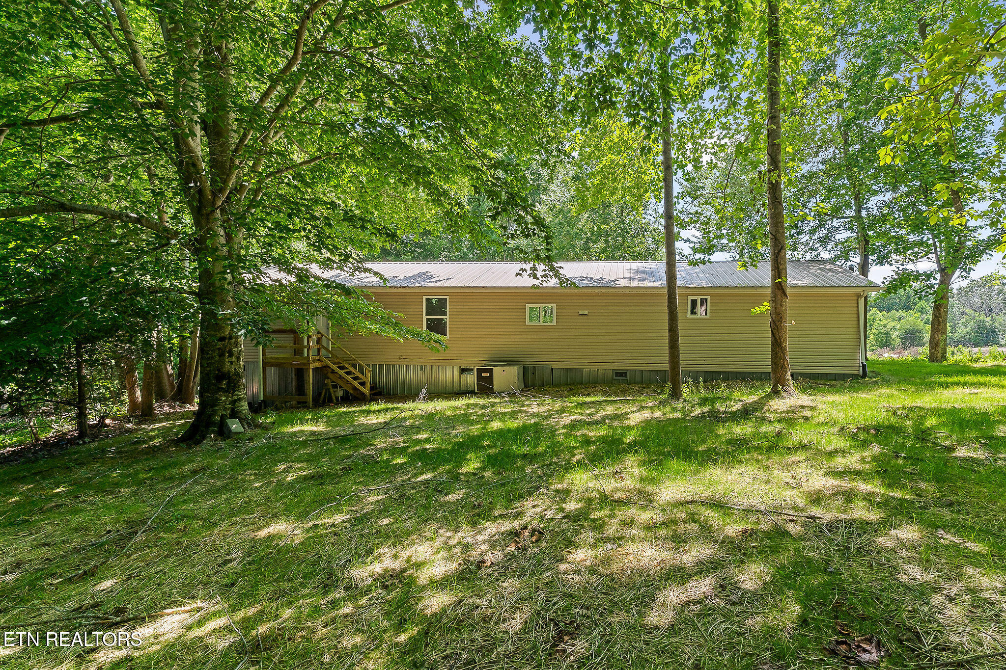 1007 Eastridge Drive Byrdstown TN 38549