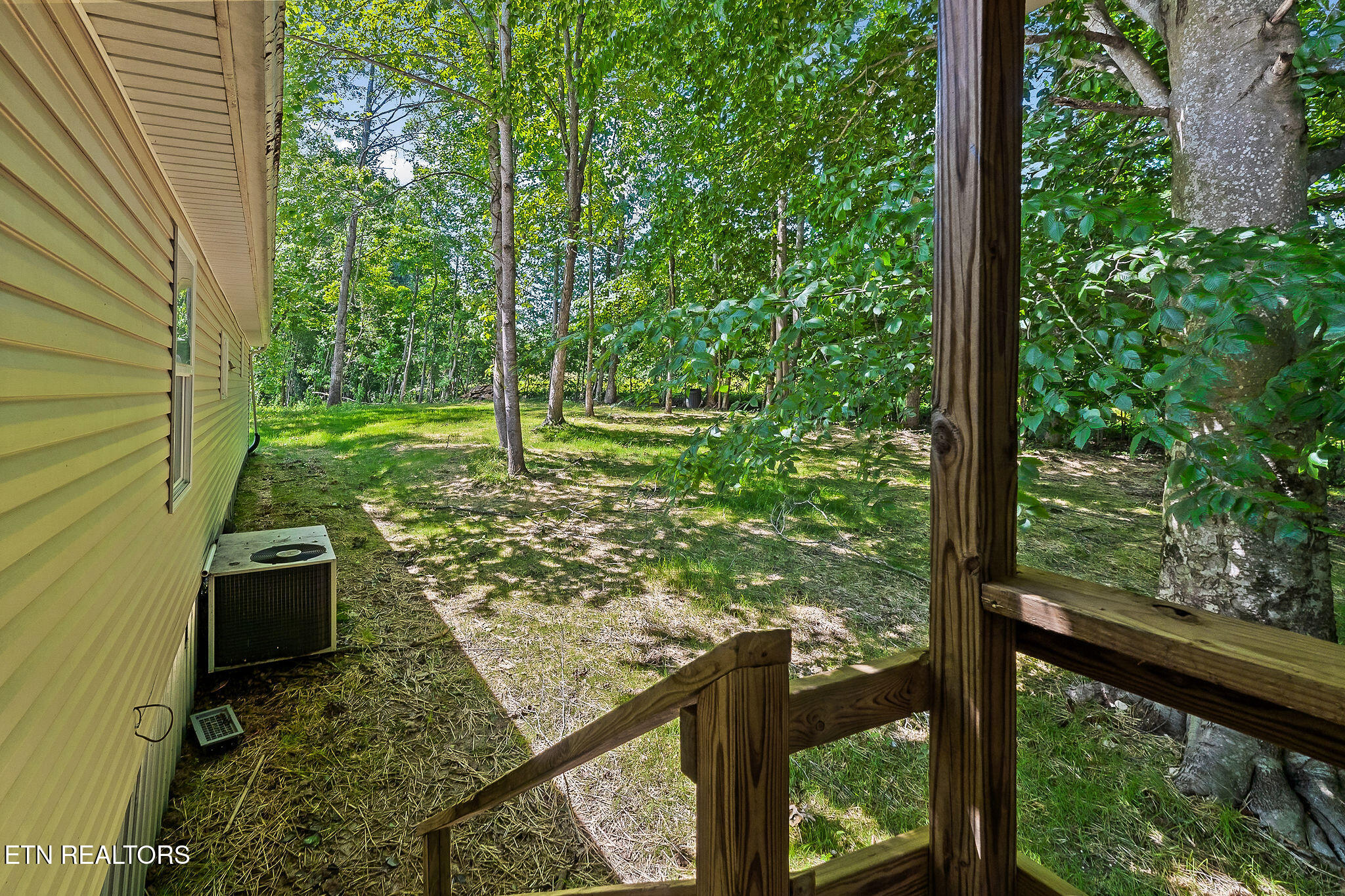 1007 Eastridge Drive Byrdstown TN 38549