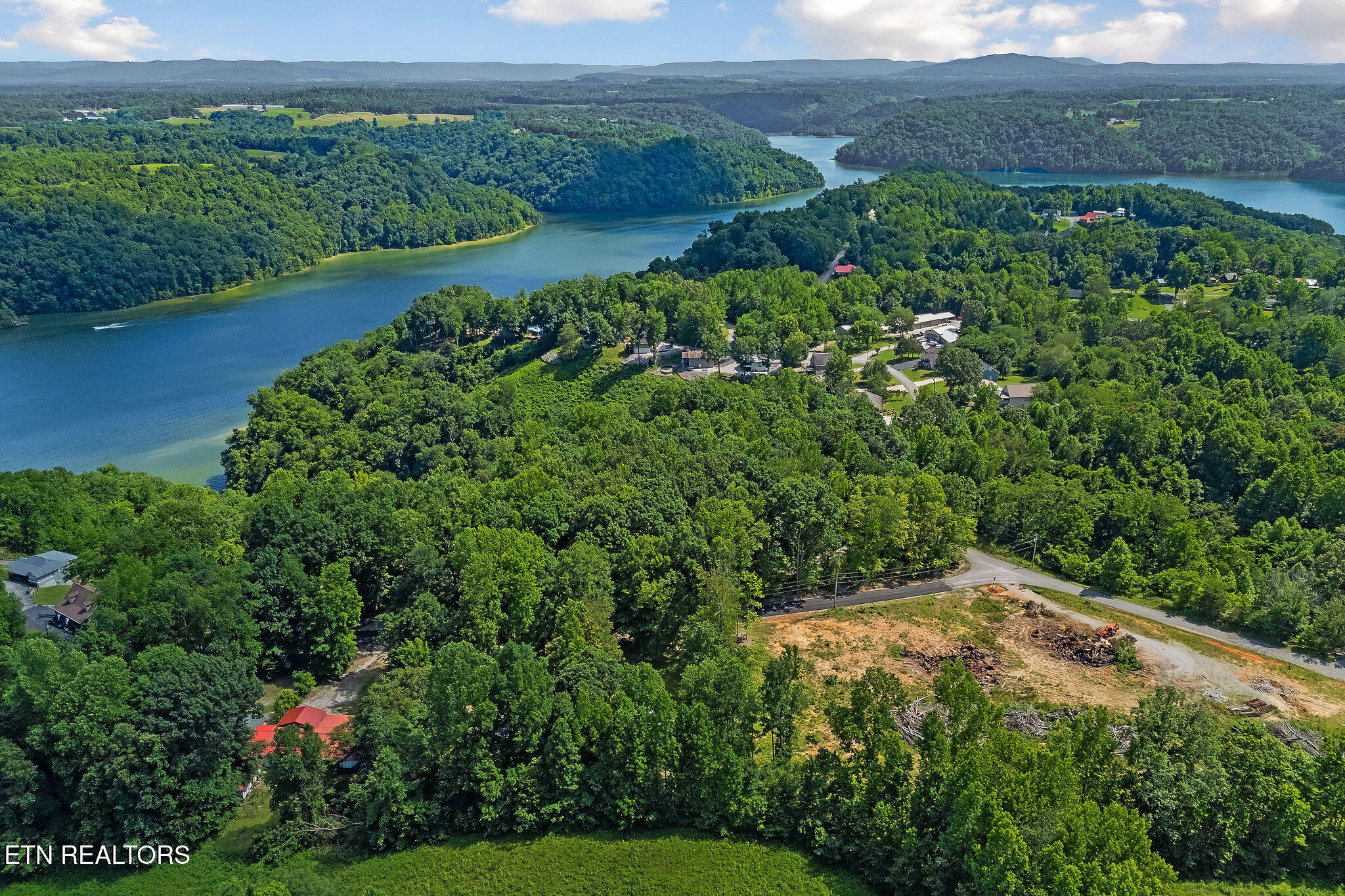 1007 Eastridge Drive Byrdstown TN 38549