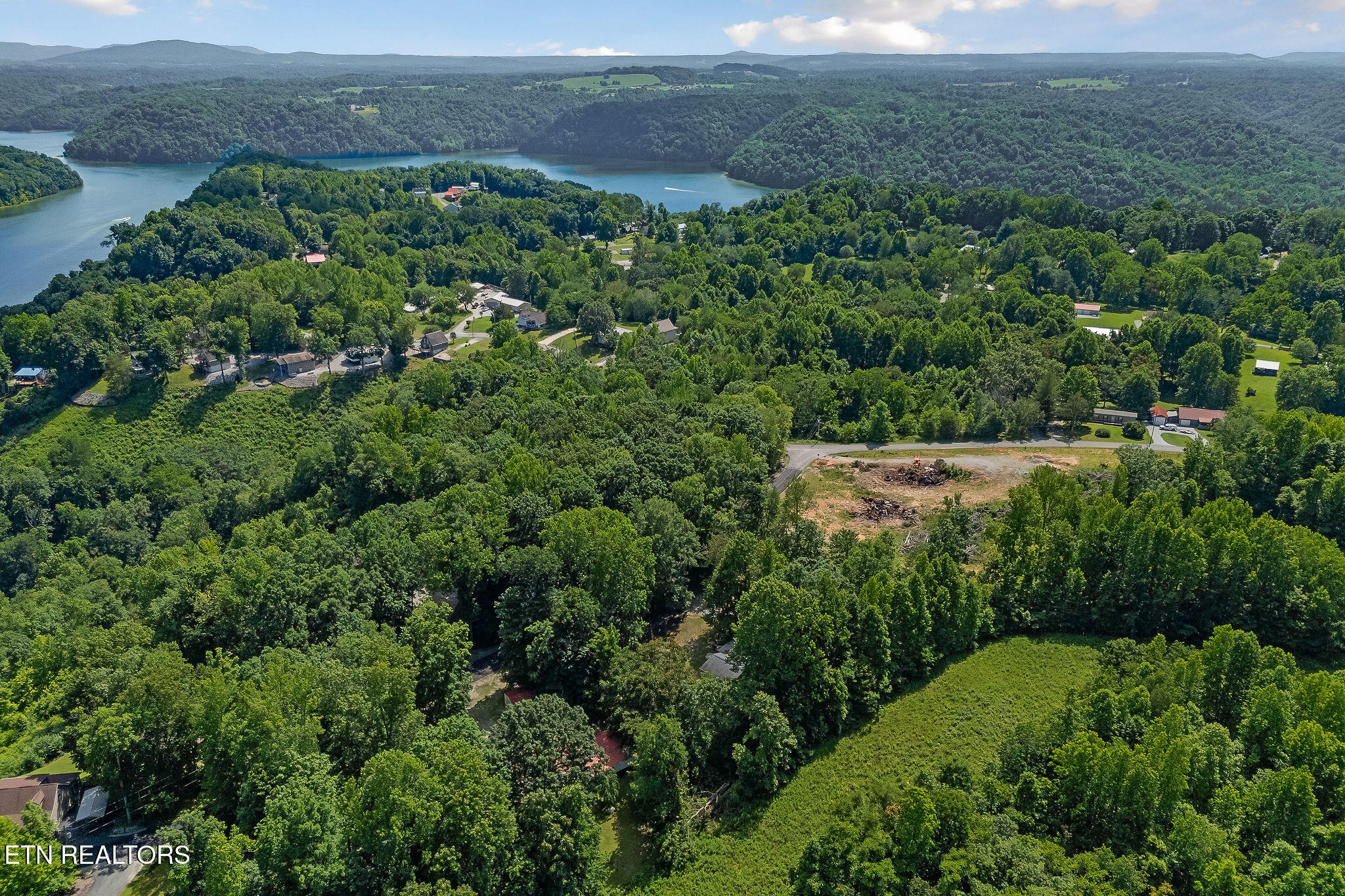 1007 Eastridge Drive Byrdstown TN 38549