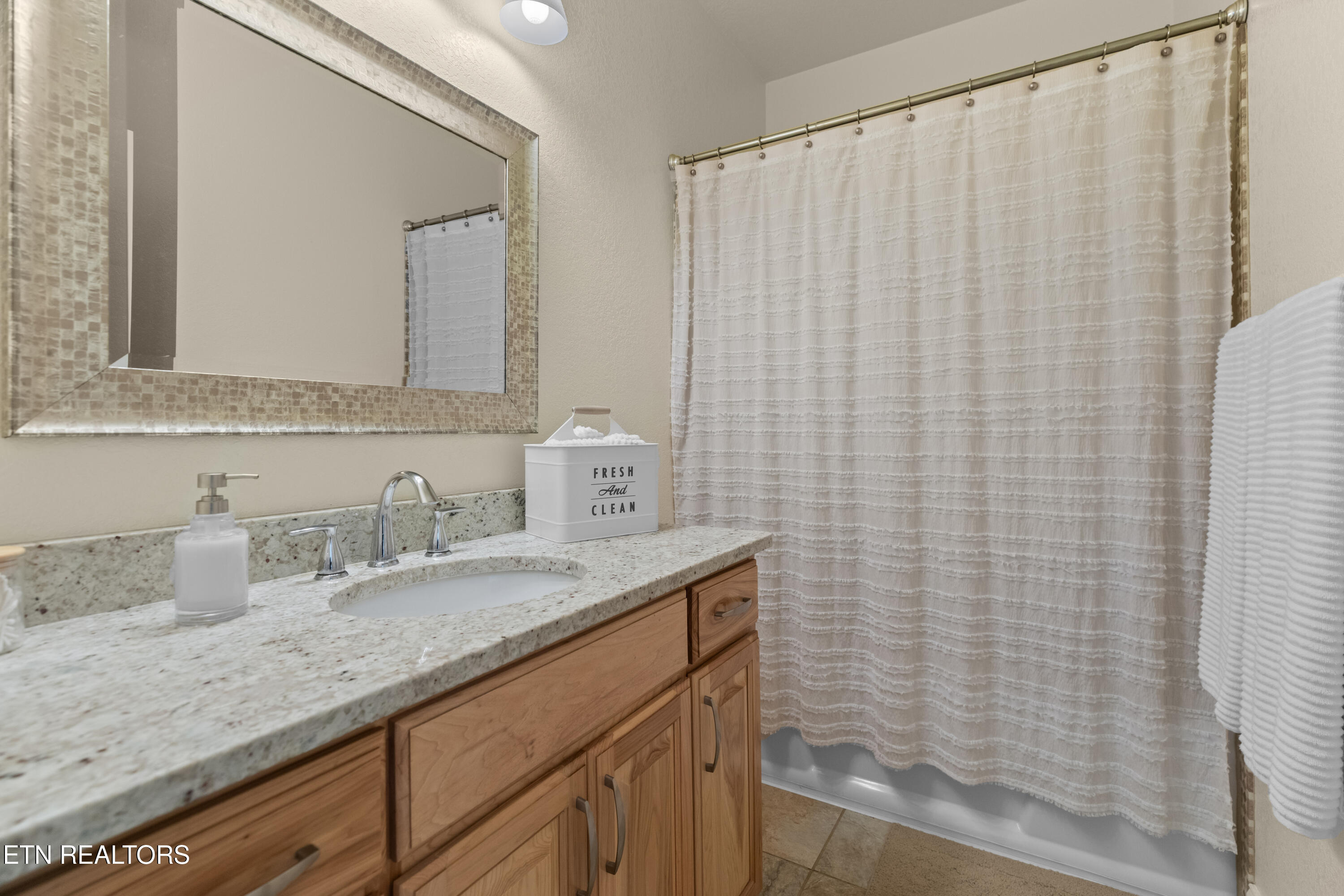 2225 Ted Moore Road Dandridge TN 37725