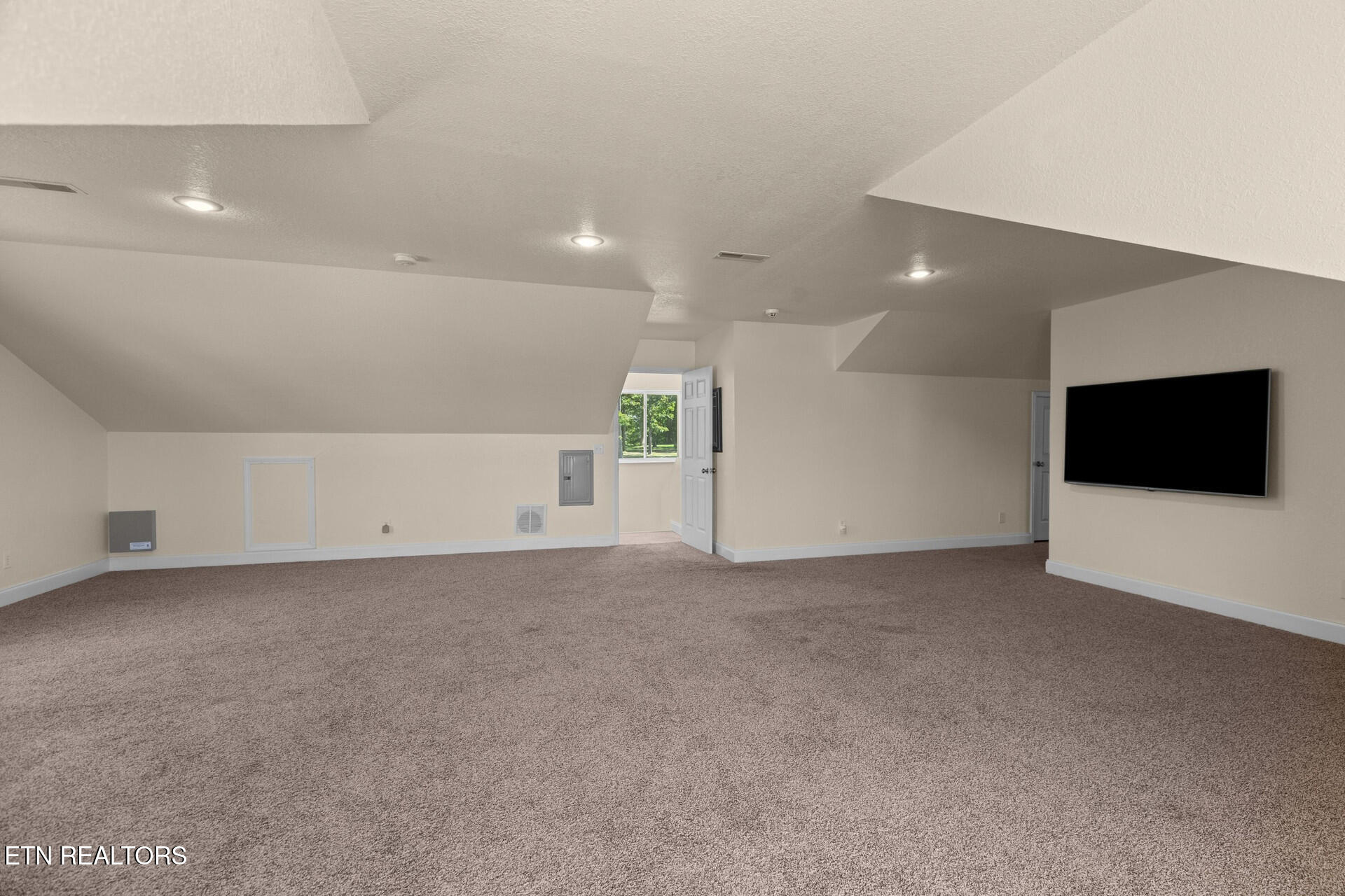2225 Ted Moore Road Dandridge TN 37725