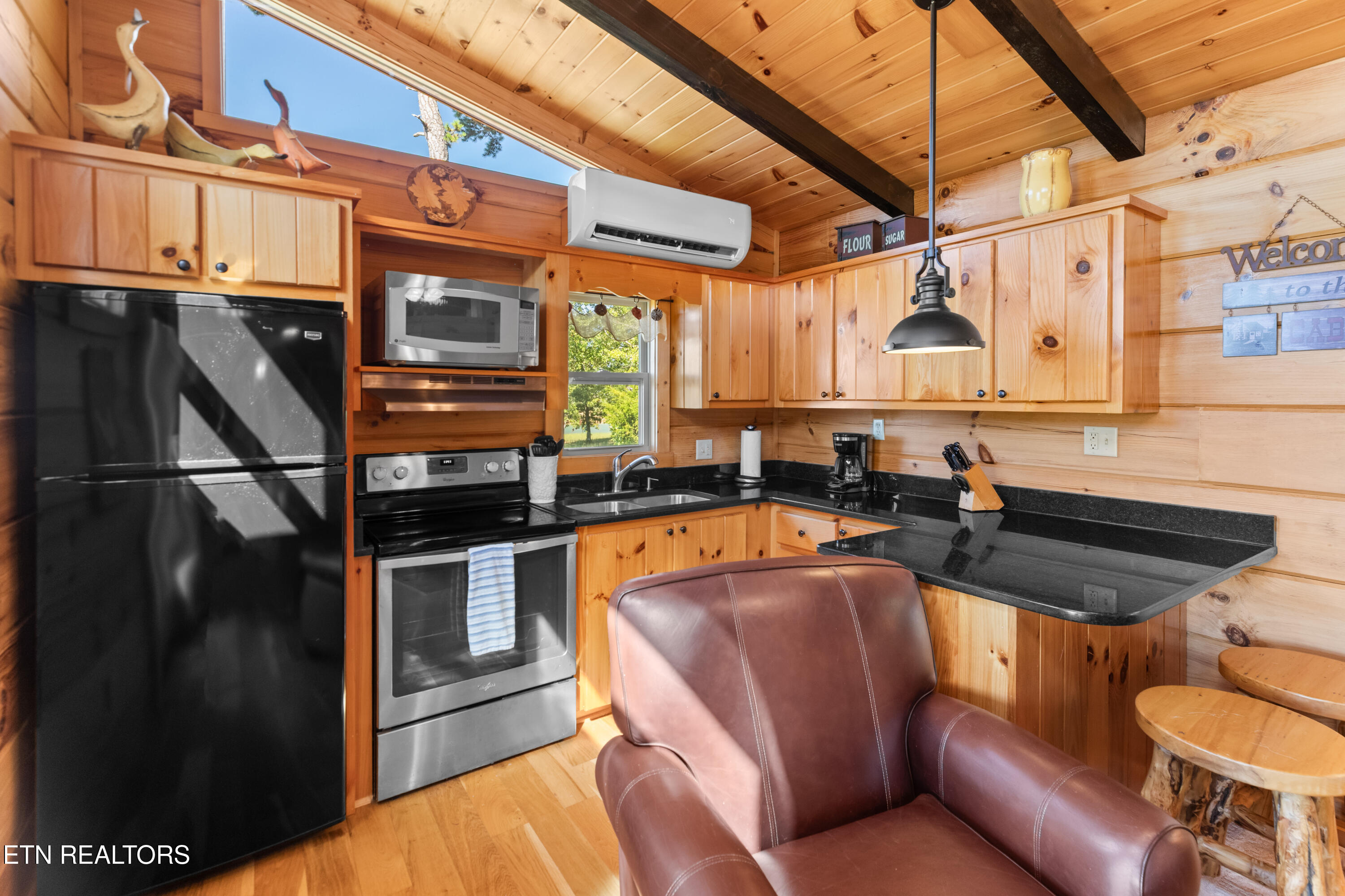 2225 Ted Moore Road Dandridge TN 37725