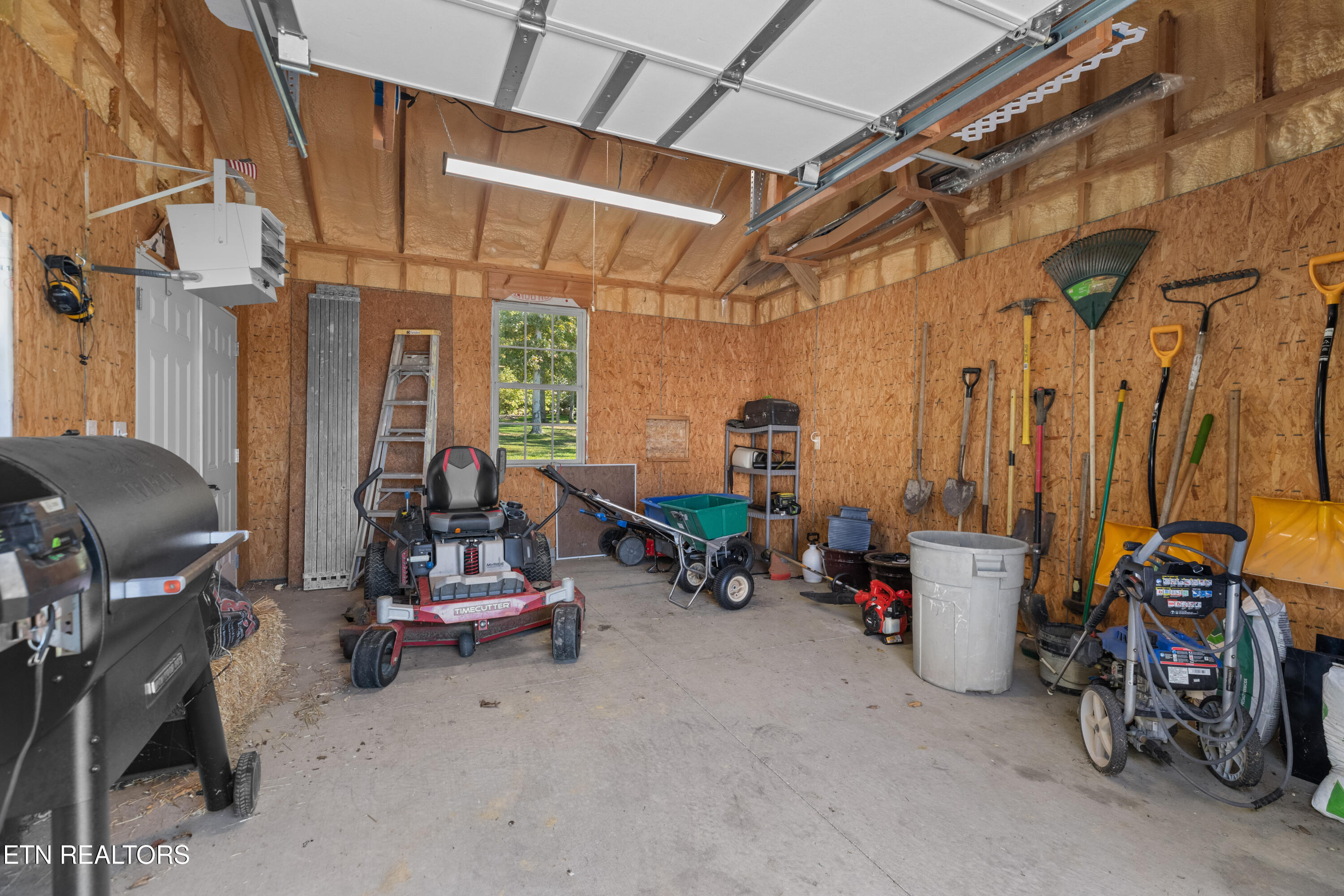 2225 Ted Moore Road Dandridge TN 37725