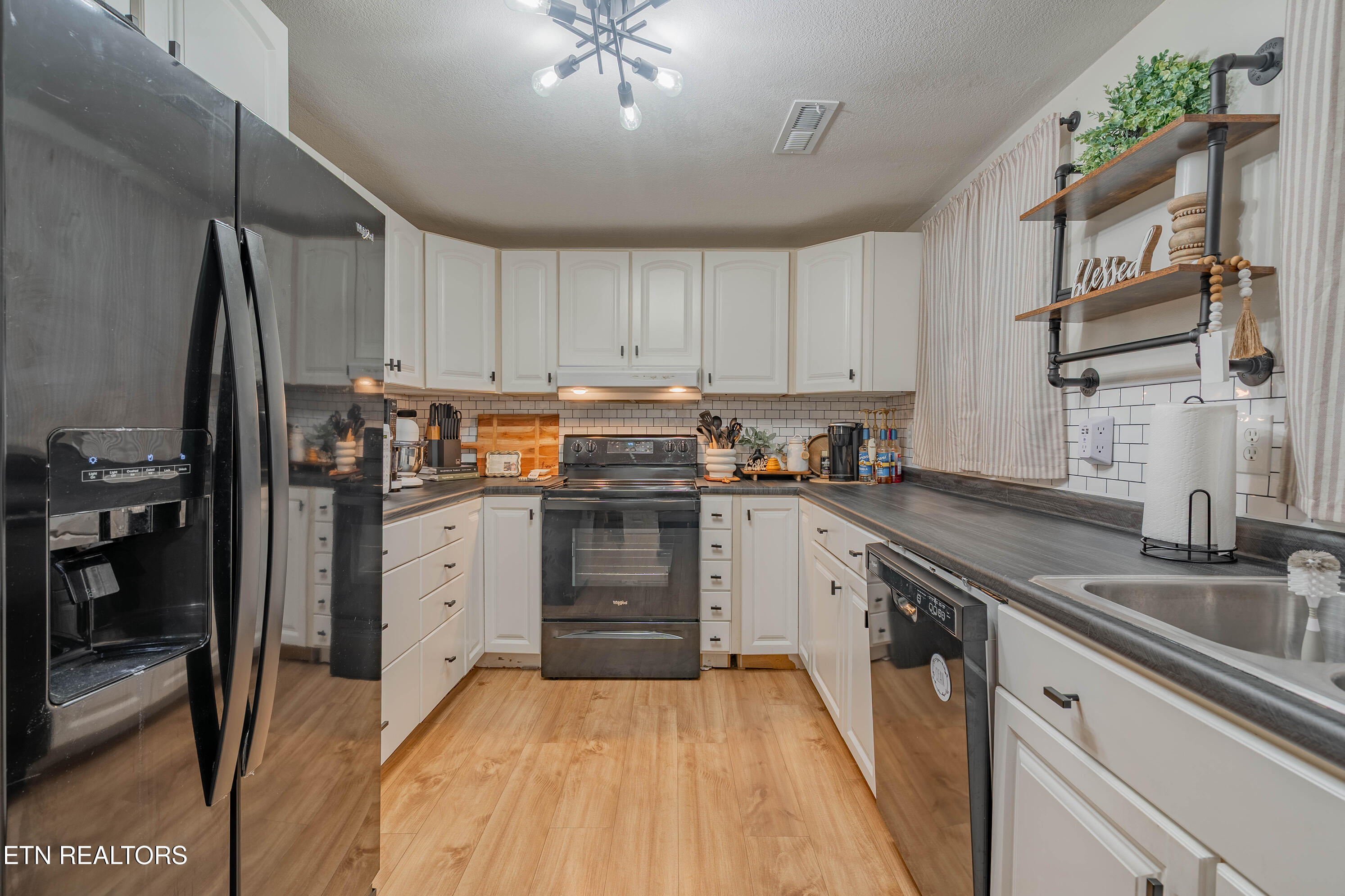 471 Mossy Grove Road Harriman TN 37748