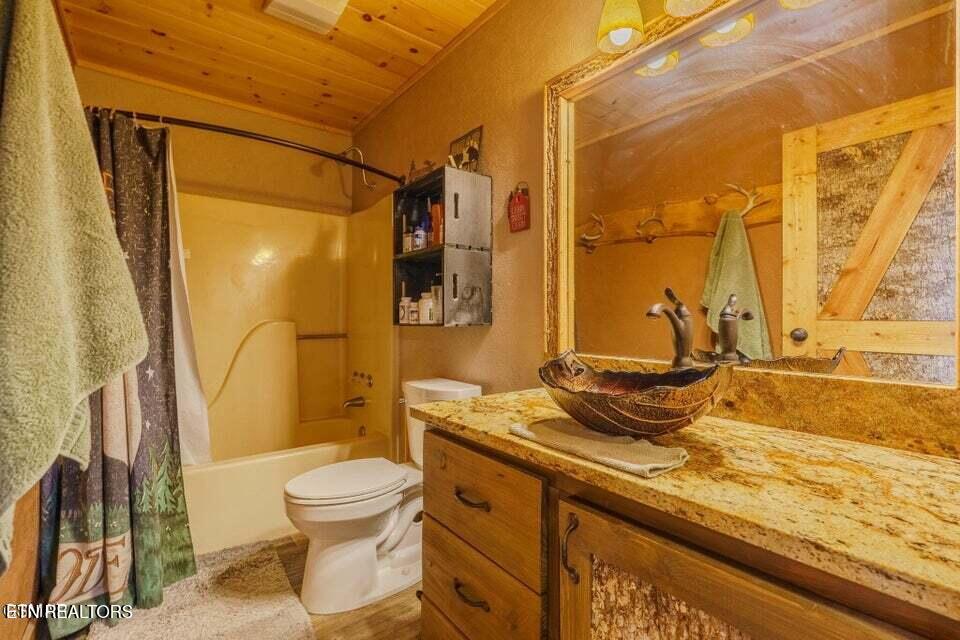 3644 Wears Mountain Lane Sevierville TN 37862