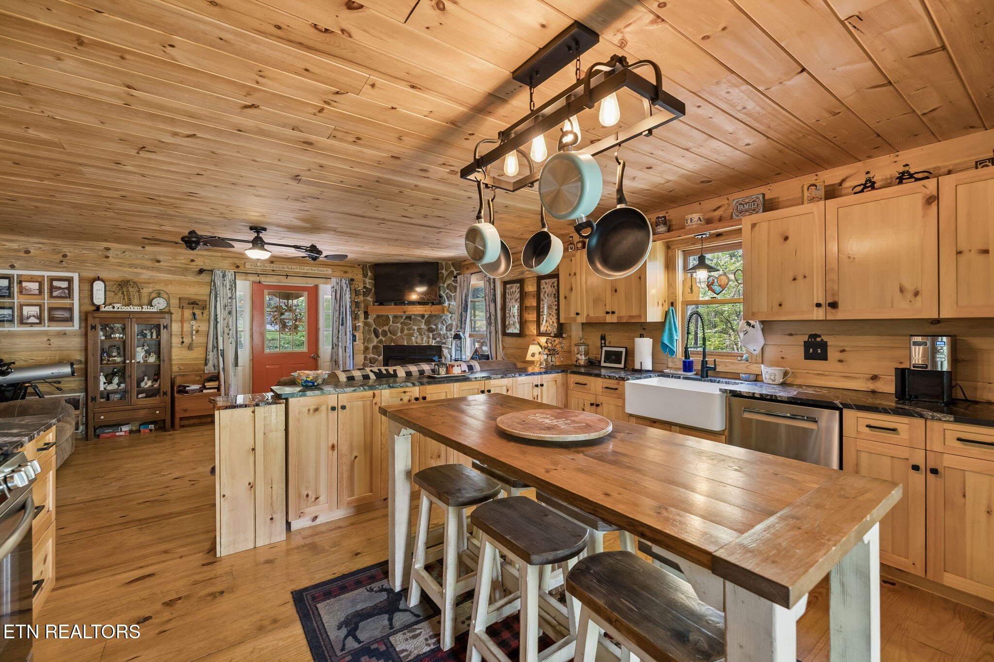 1532 Turkey Creek Road Tellico Plains TN 37385