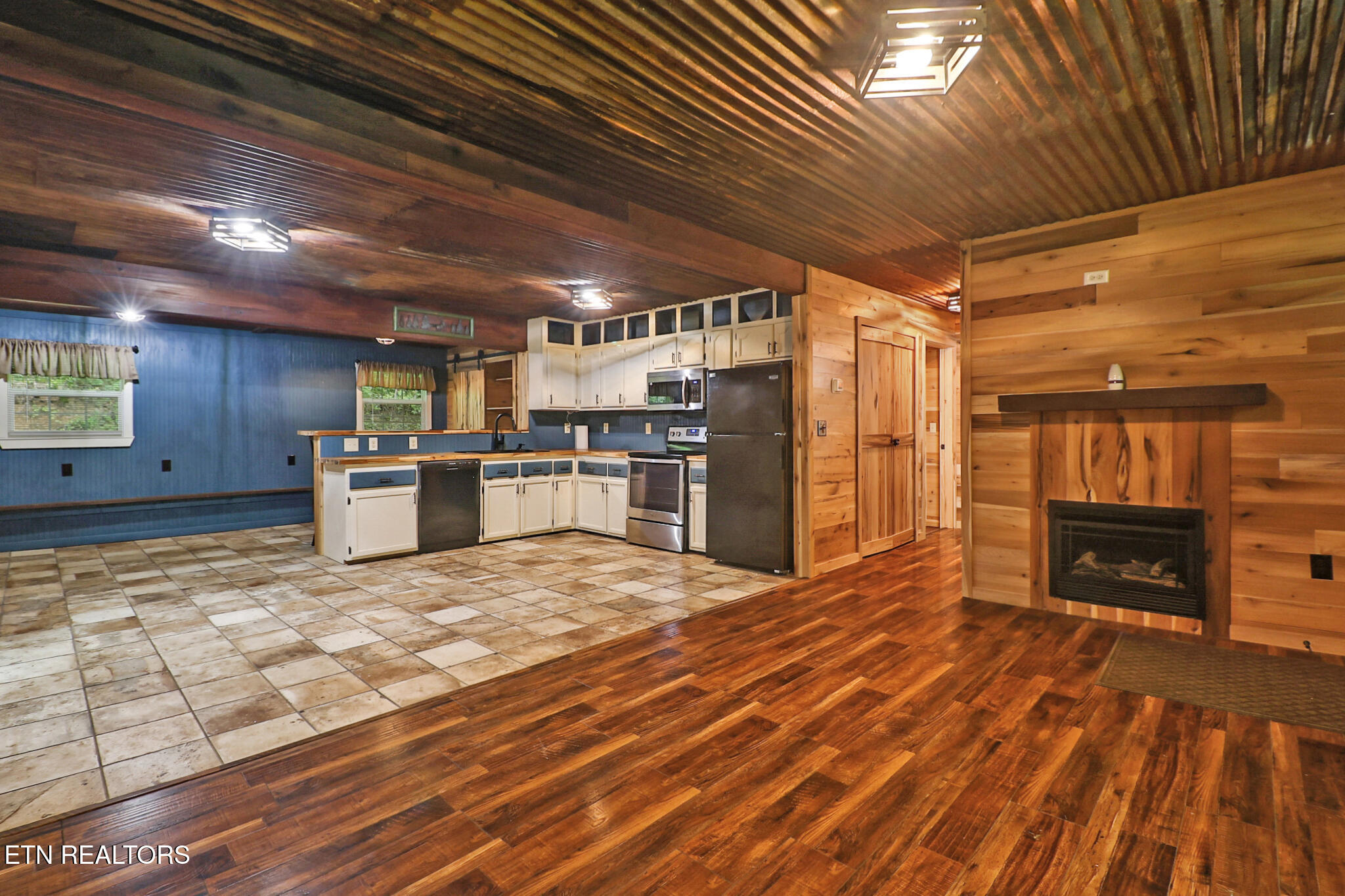 615 E Robbins Road Robbins TN 37852