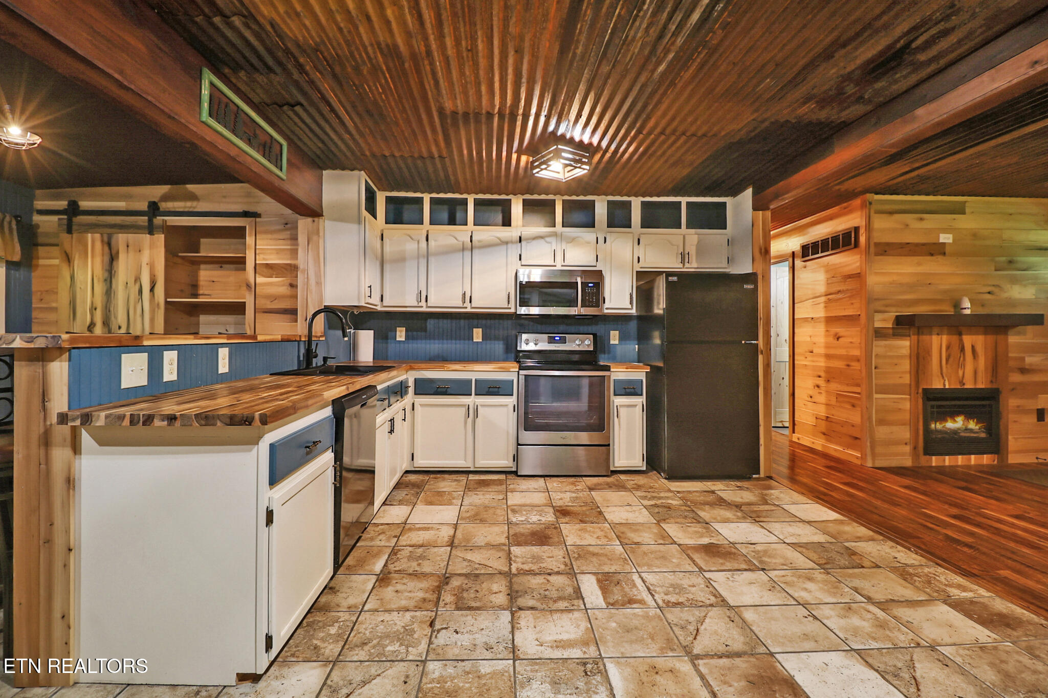 615 E Robbins Road Robbins TN 37852
