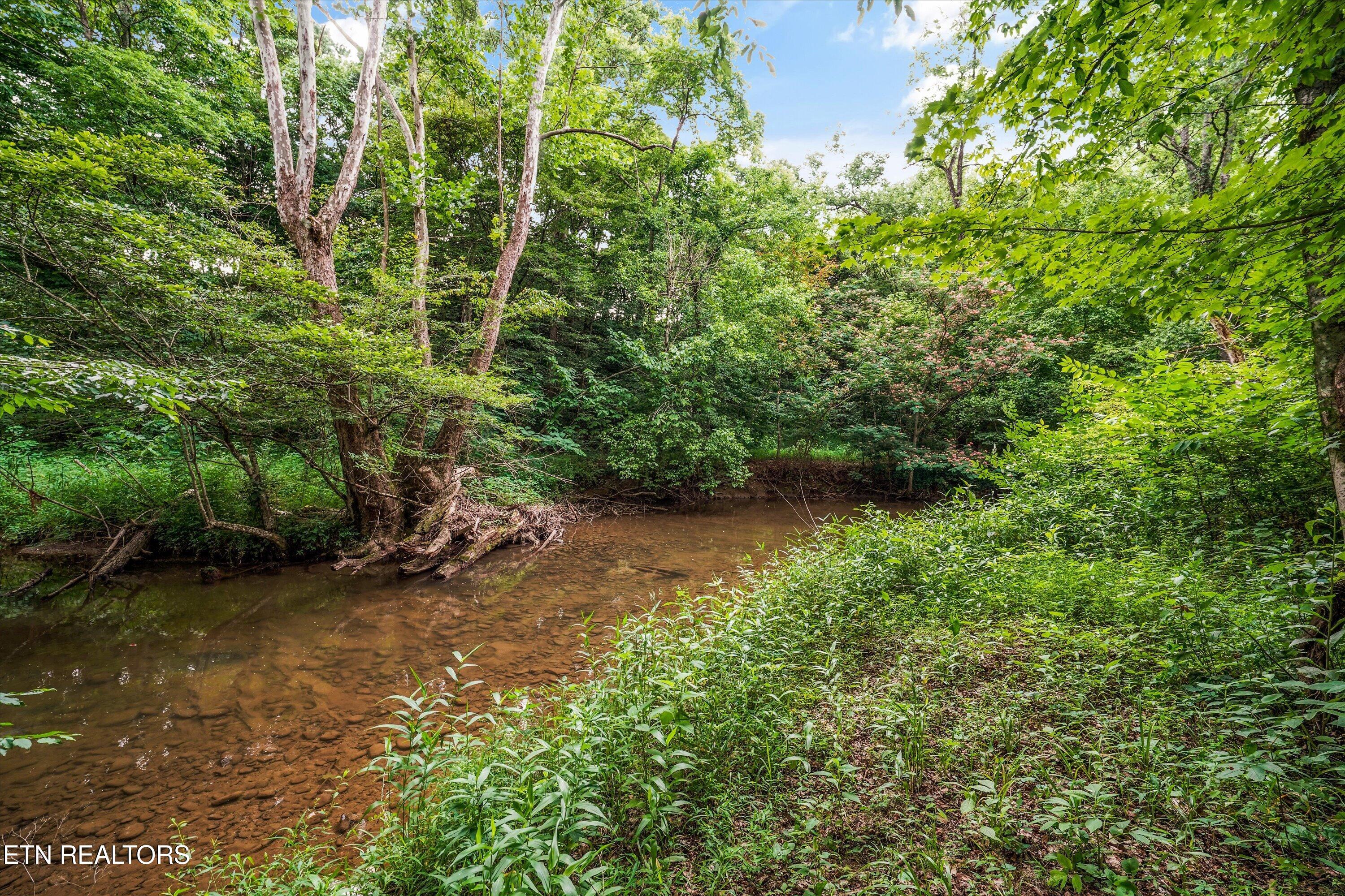 4845 Pearl Valley Road Sevierville TN 37876