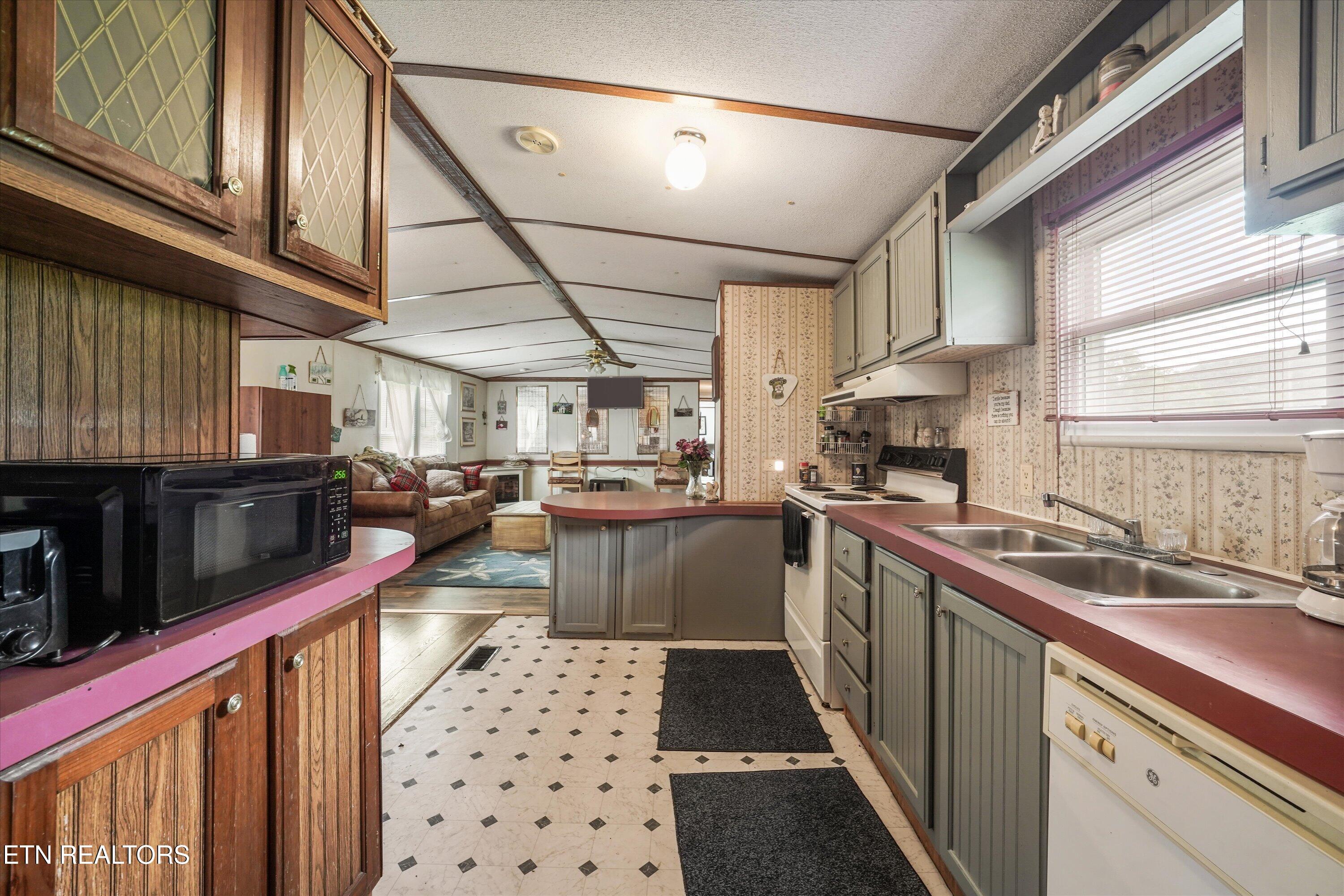 4845 Pearl Valley Road Sevierville TN 37876