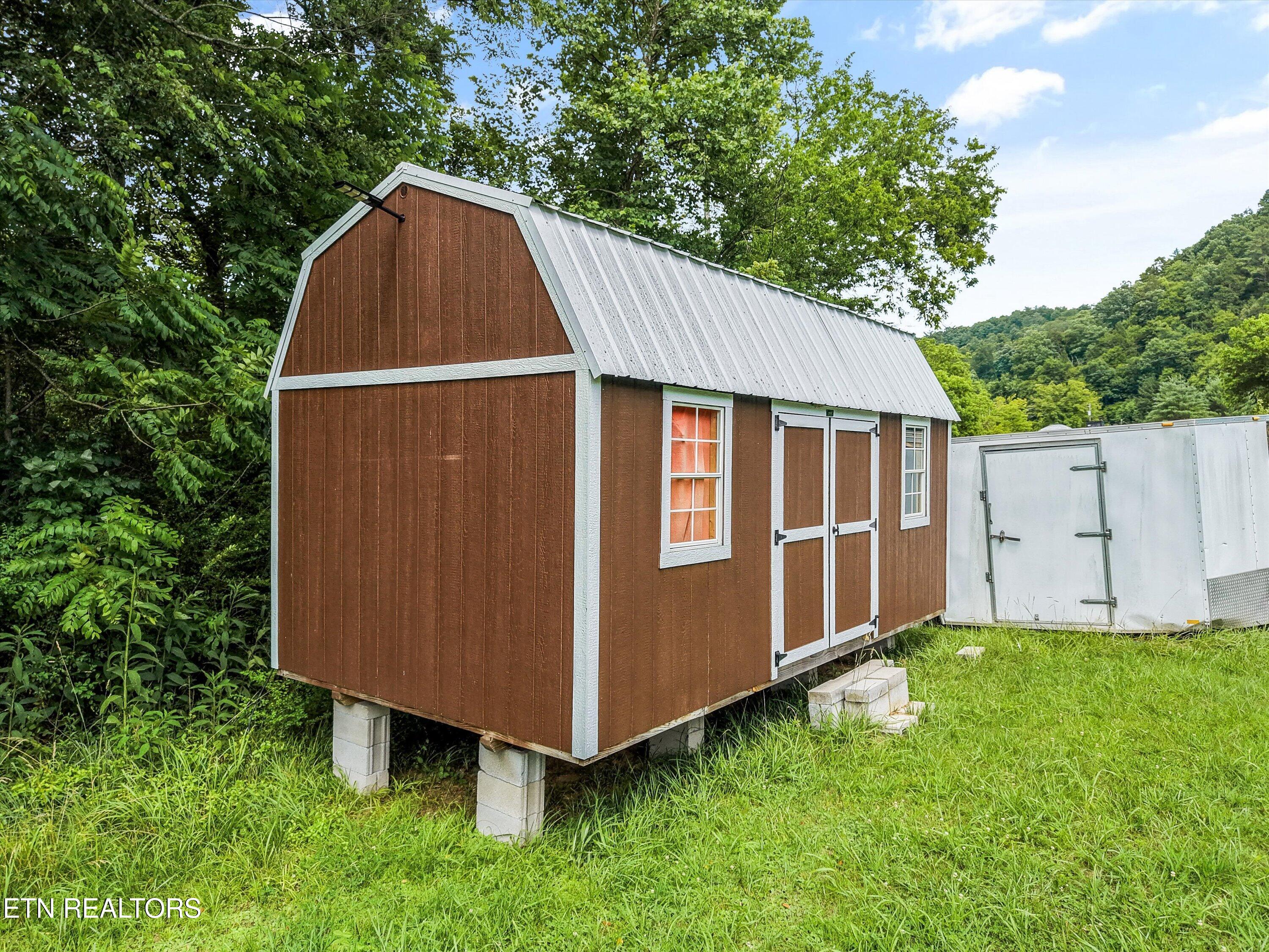 4845 Pearl Valley Road Sevierville TN 37876