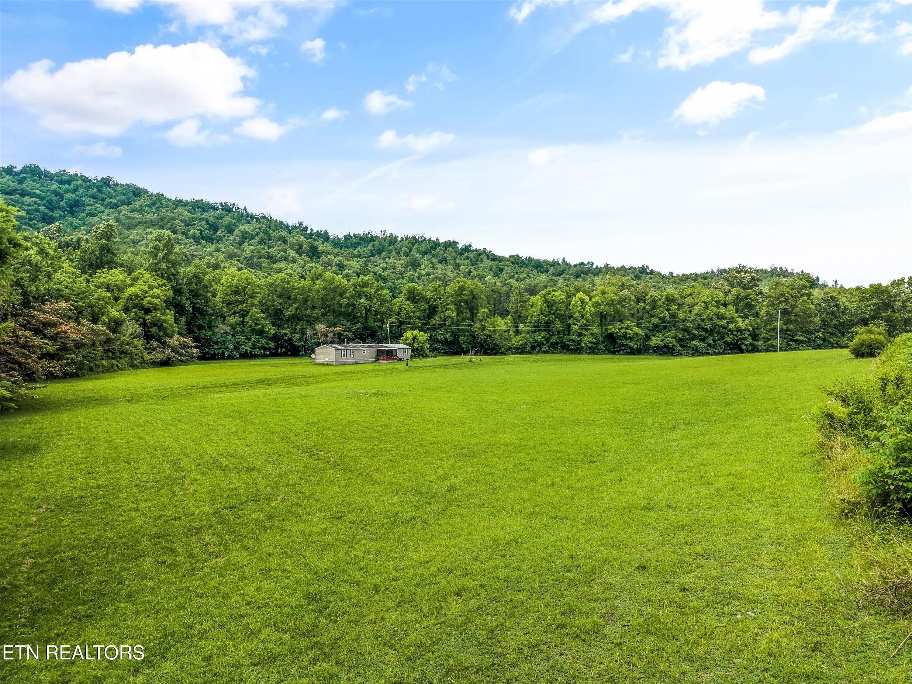 4845 Pearl Valley Road Sevierville TN 37876