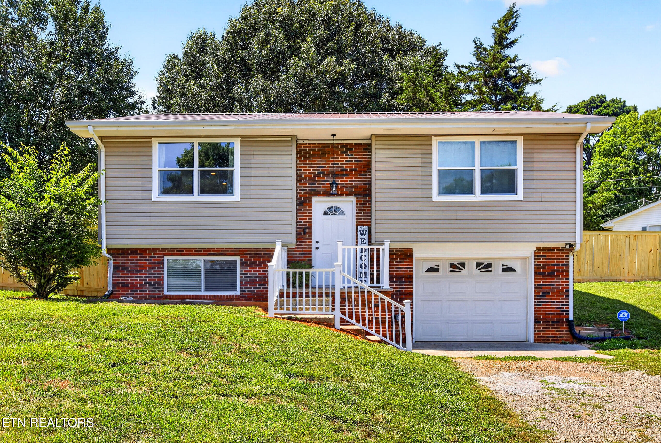 235 Oak Grove Road Madisonville TN 37354