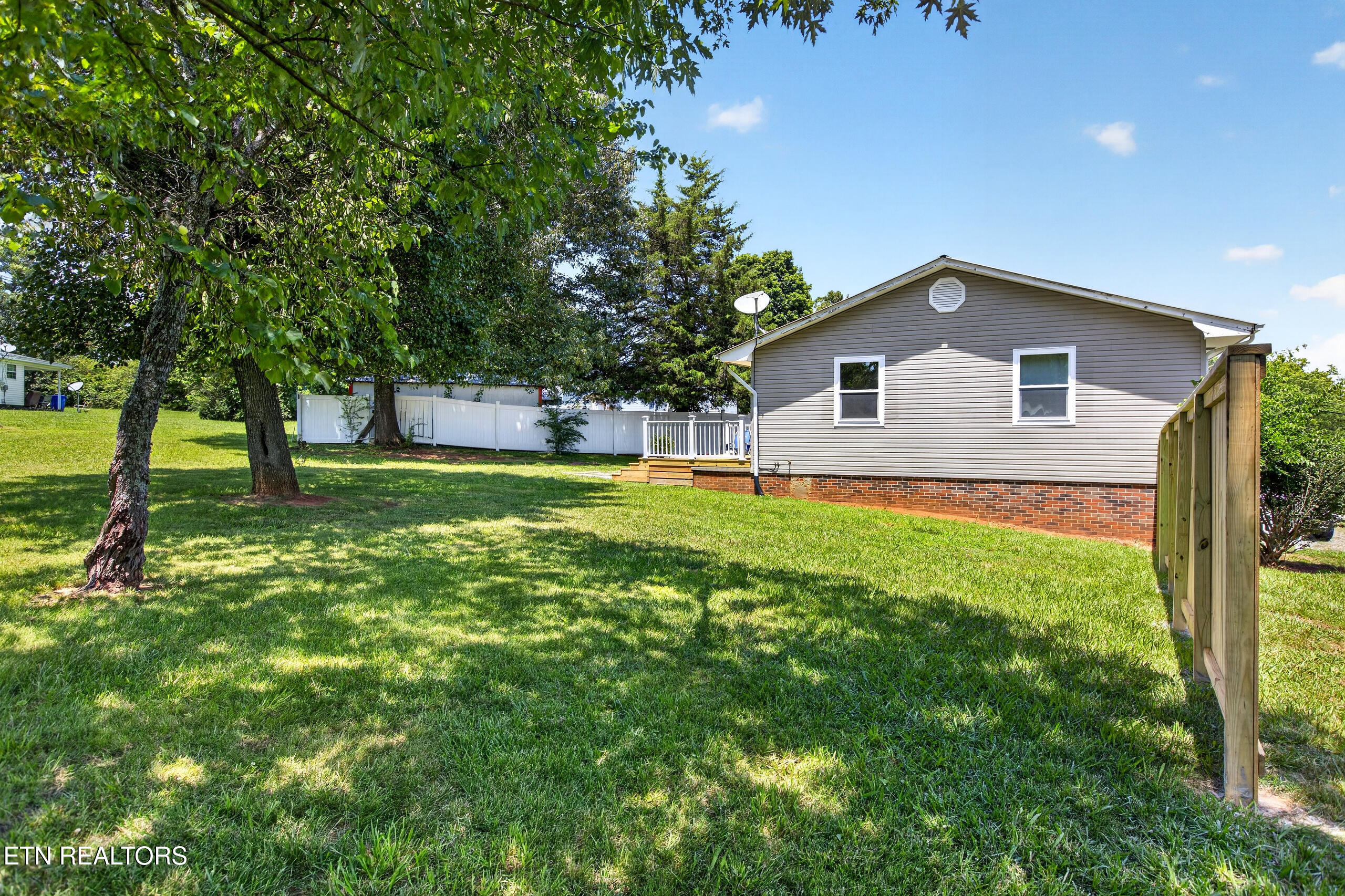 235 Oak Grove Road Madisonville TN 37354