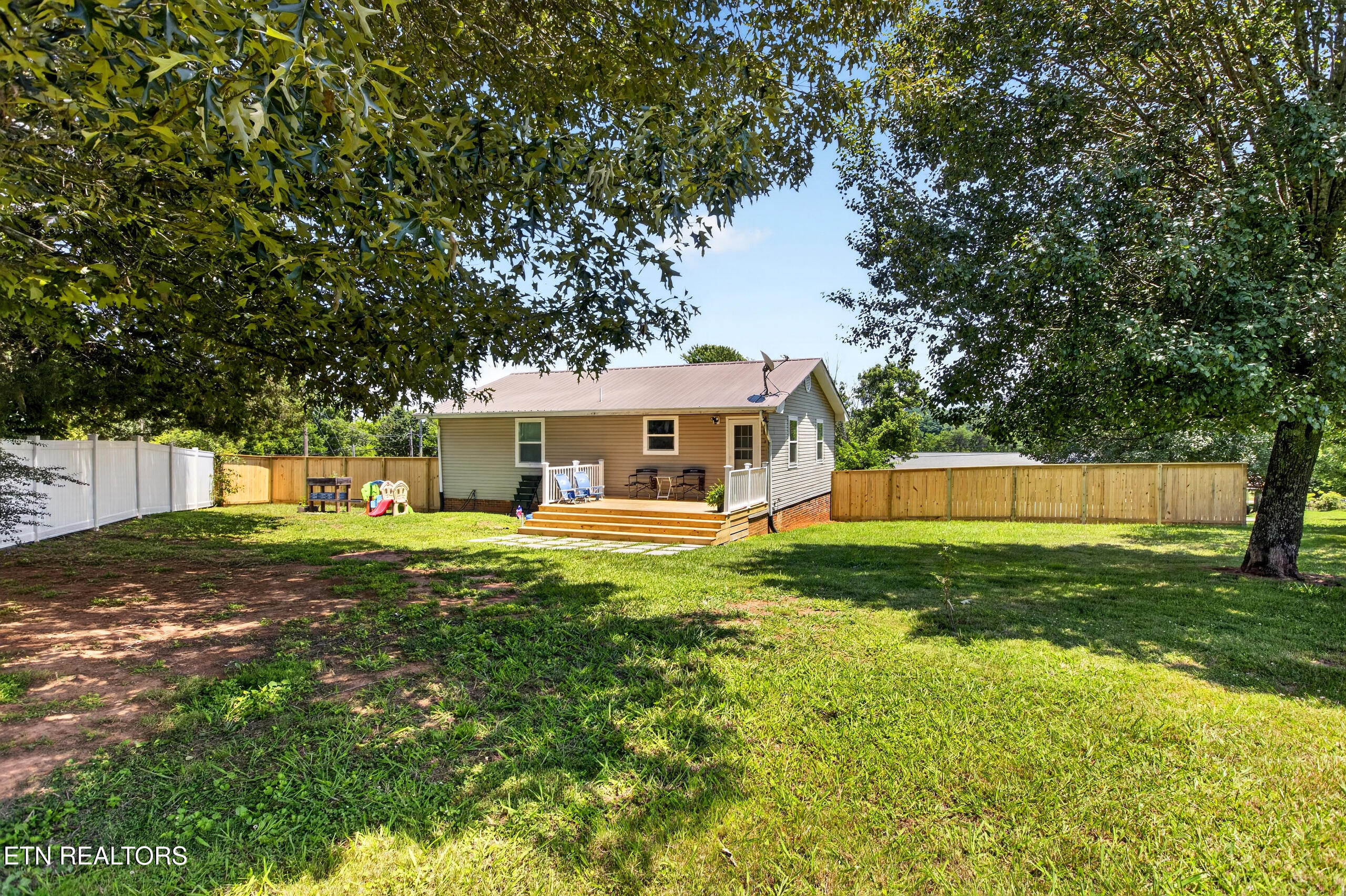 235 Oak Grove Road Madisonville TN 37354