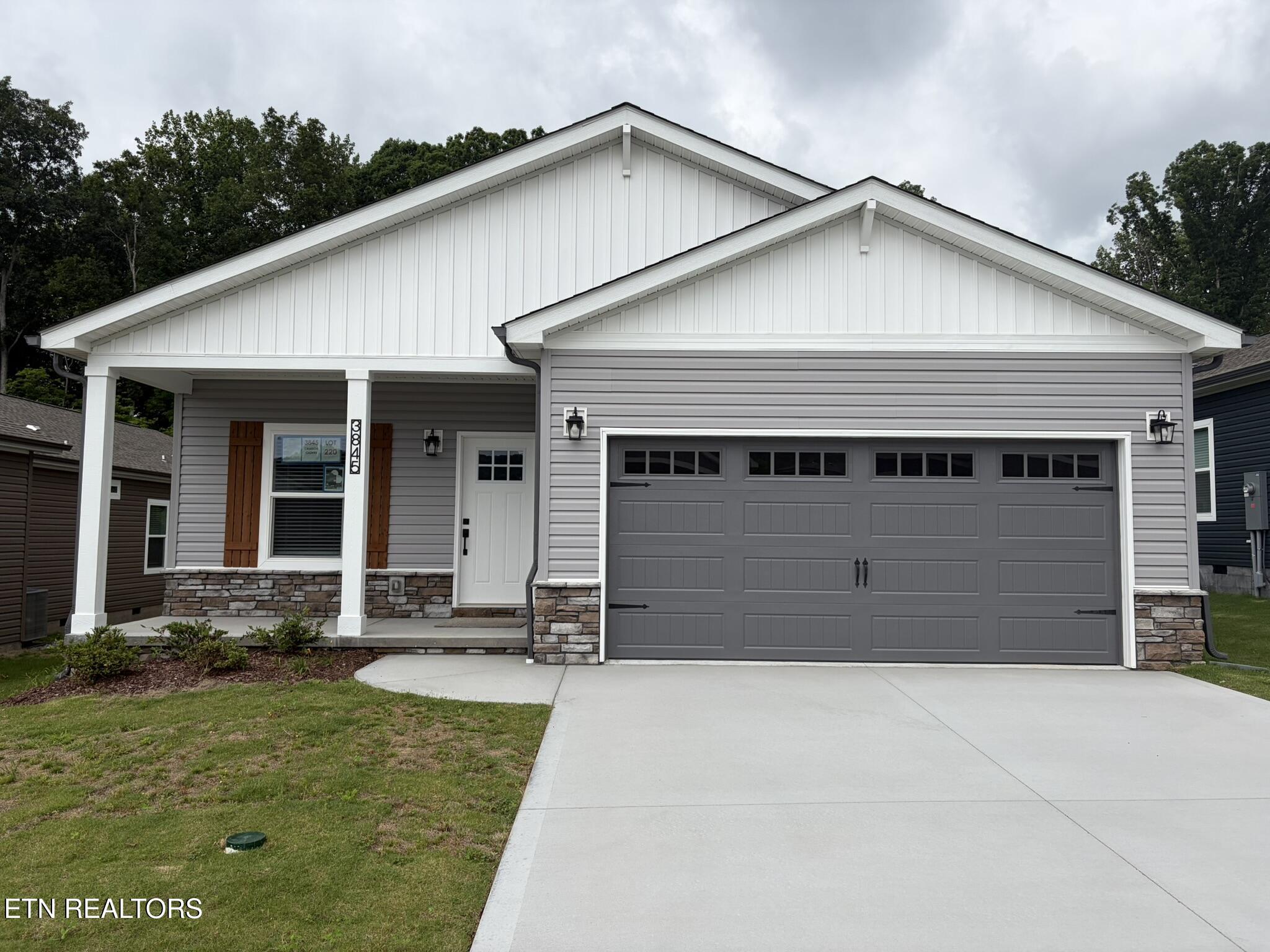 3845 Crimson Clover Lane Knoxville TN 37924