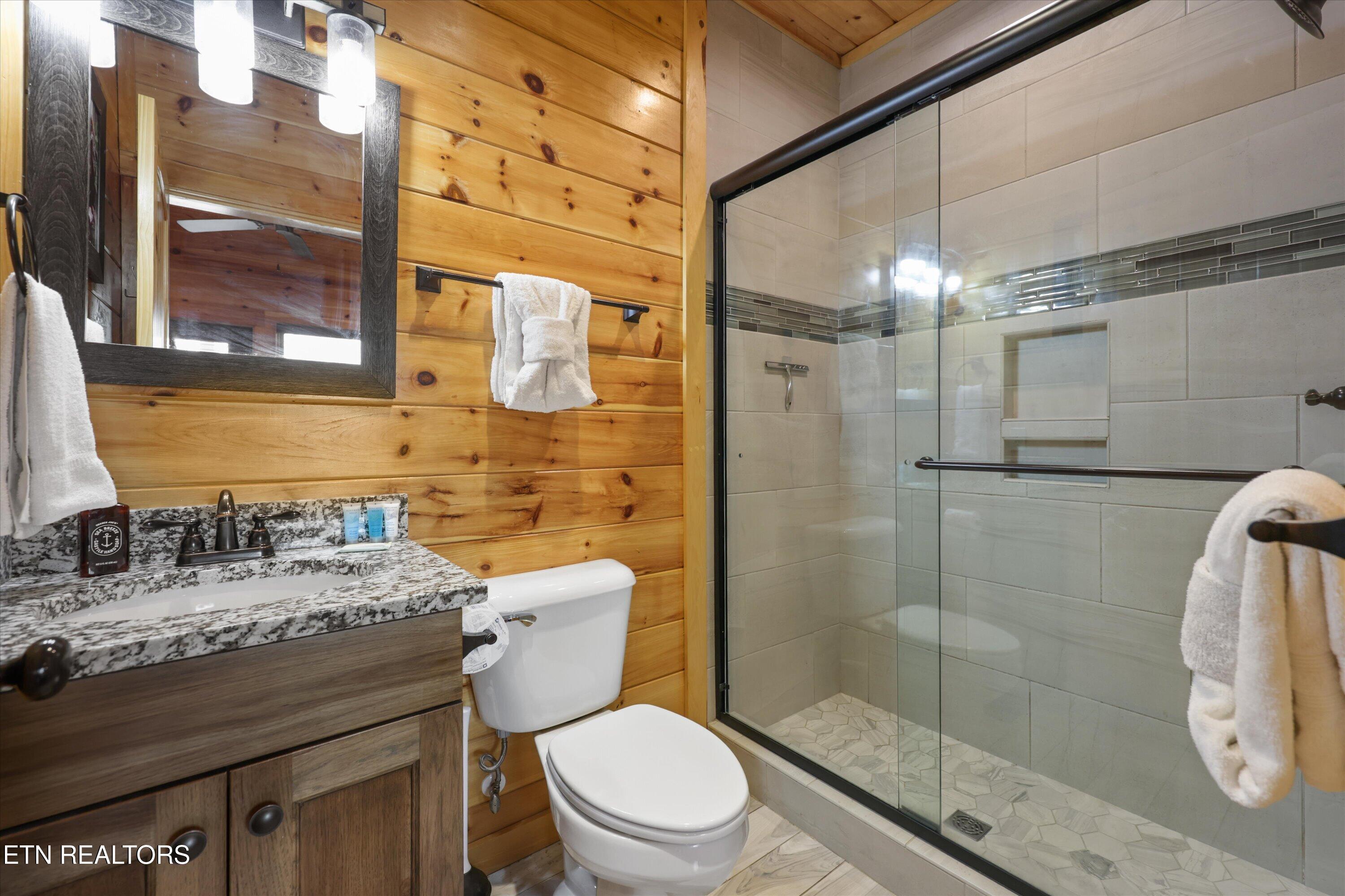 655 Gatlinburg Falls Way Gatlinburg TN 37738