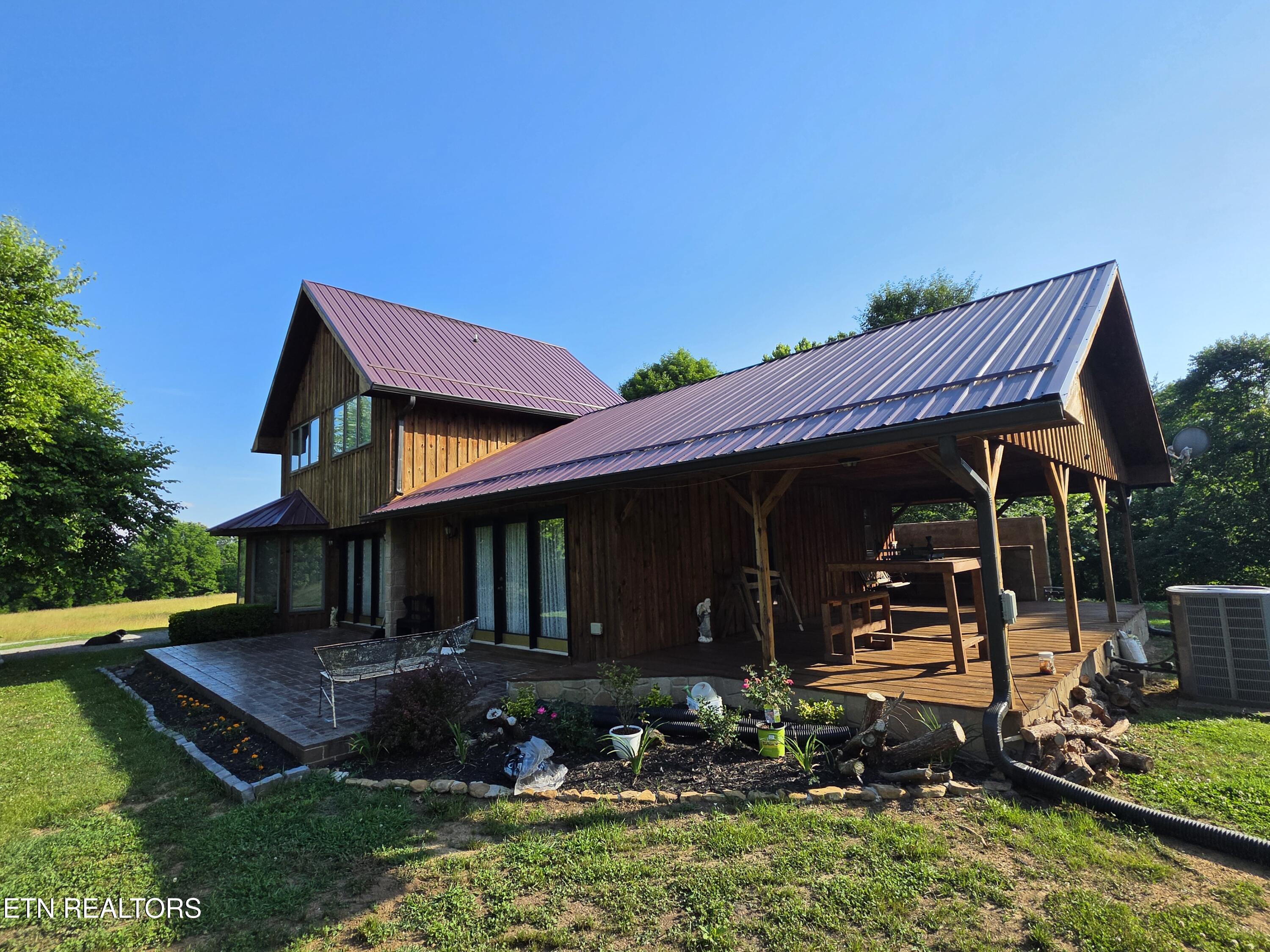 264 Carlos Road Sneedville TN 37869