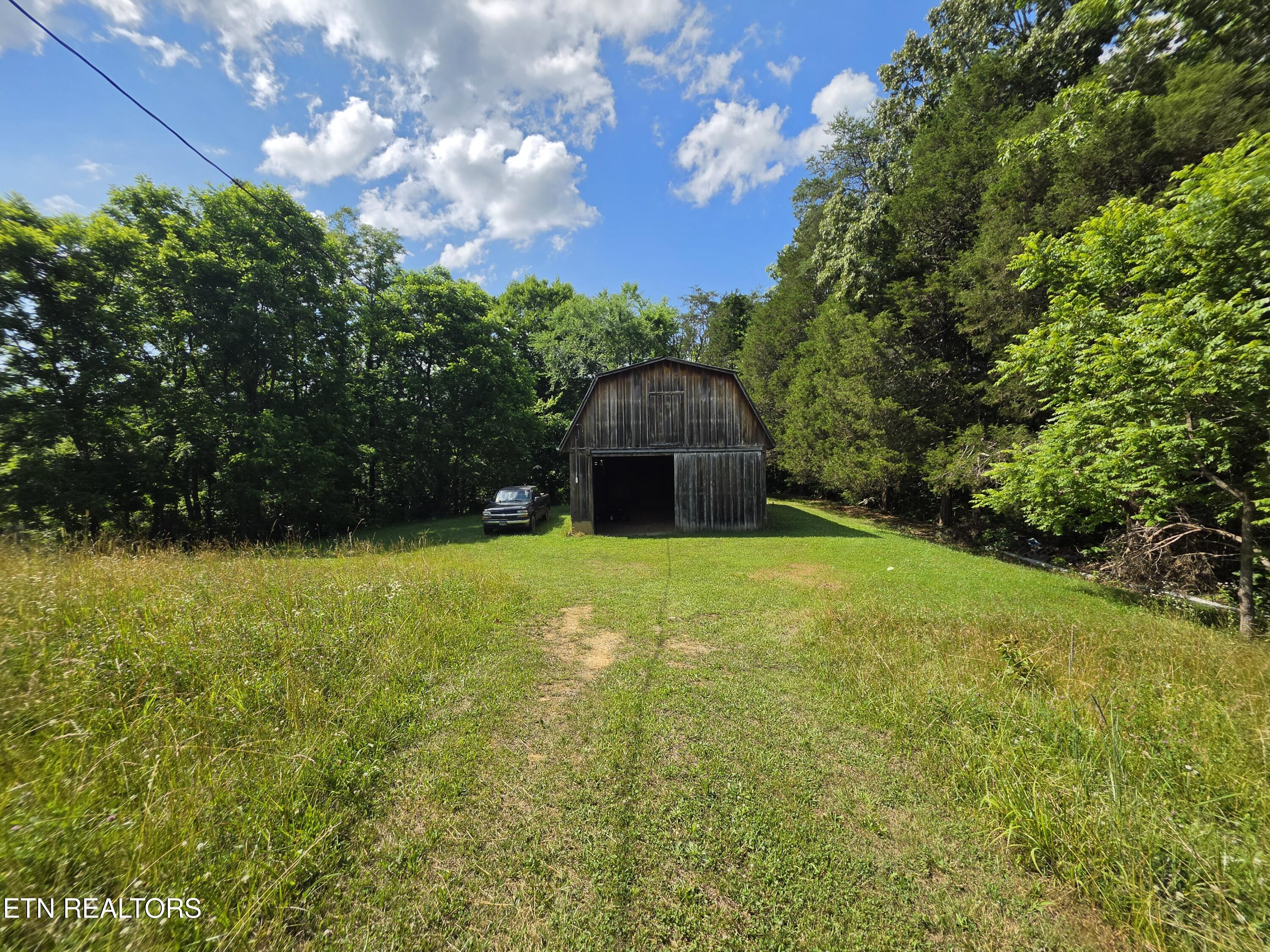 264 Carlos Road Sneedville TN 37869
