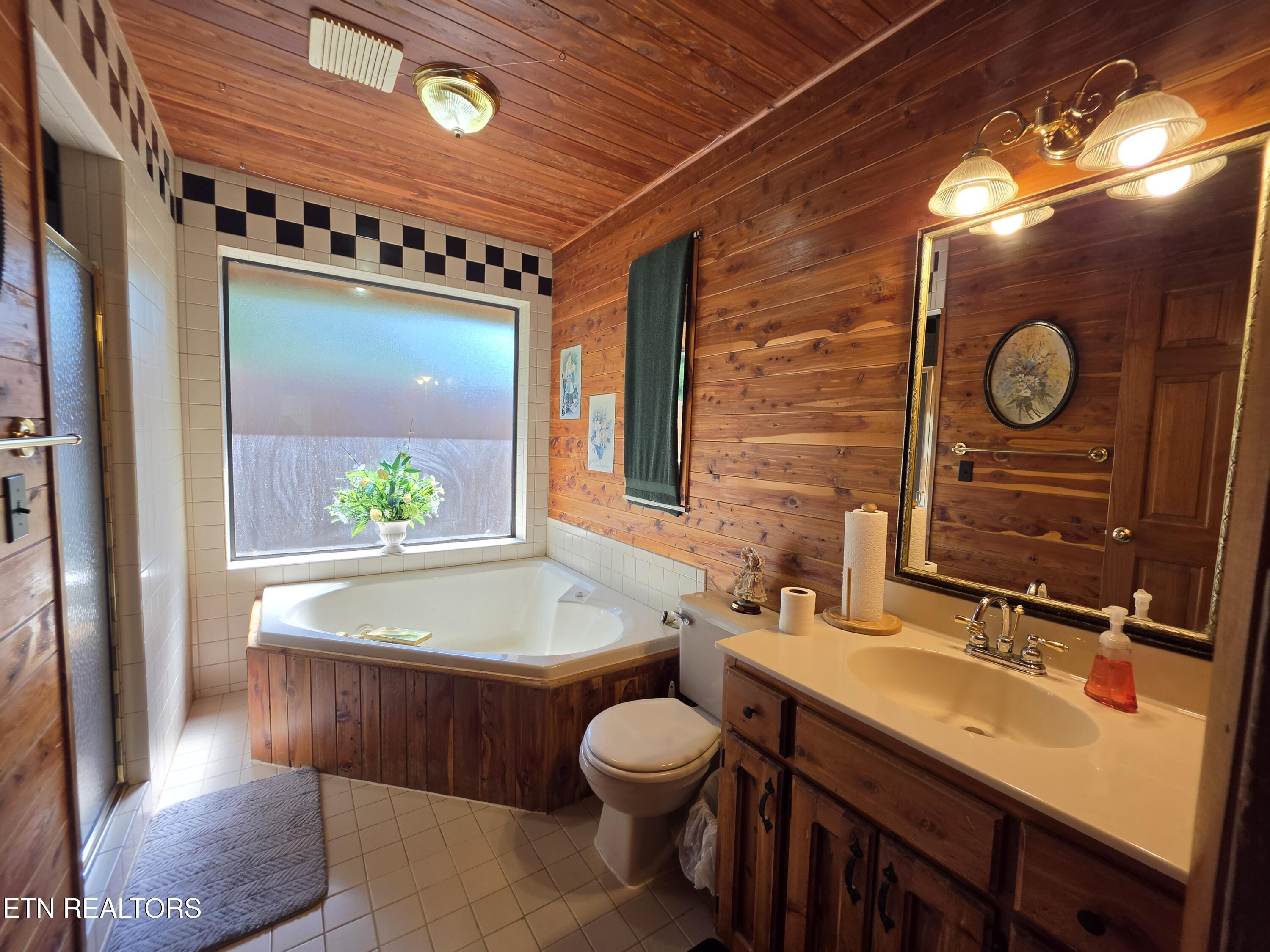 264 Carlos Road Sneedville TN 37869