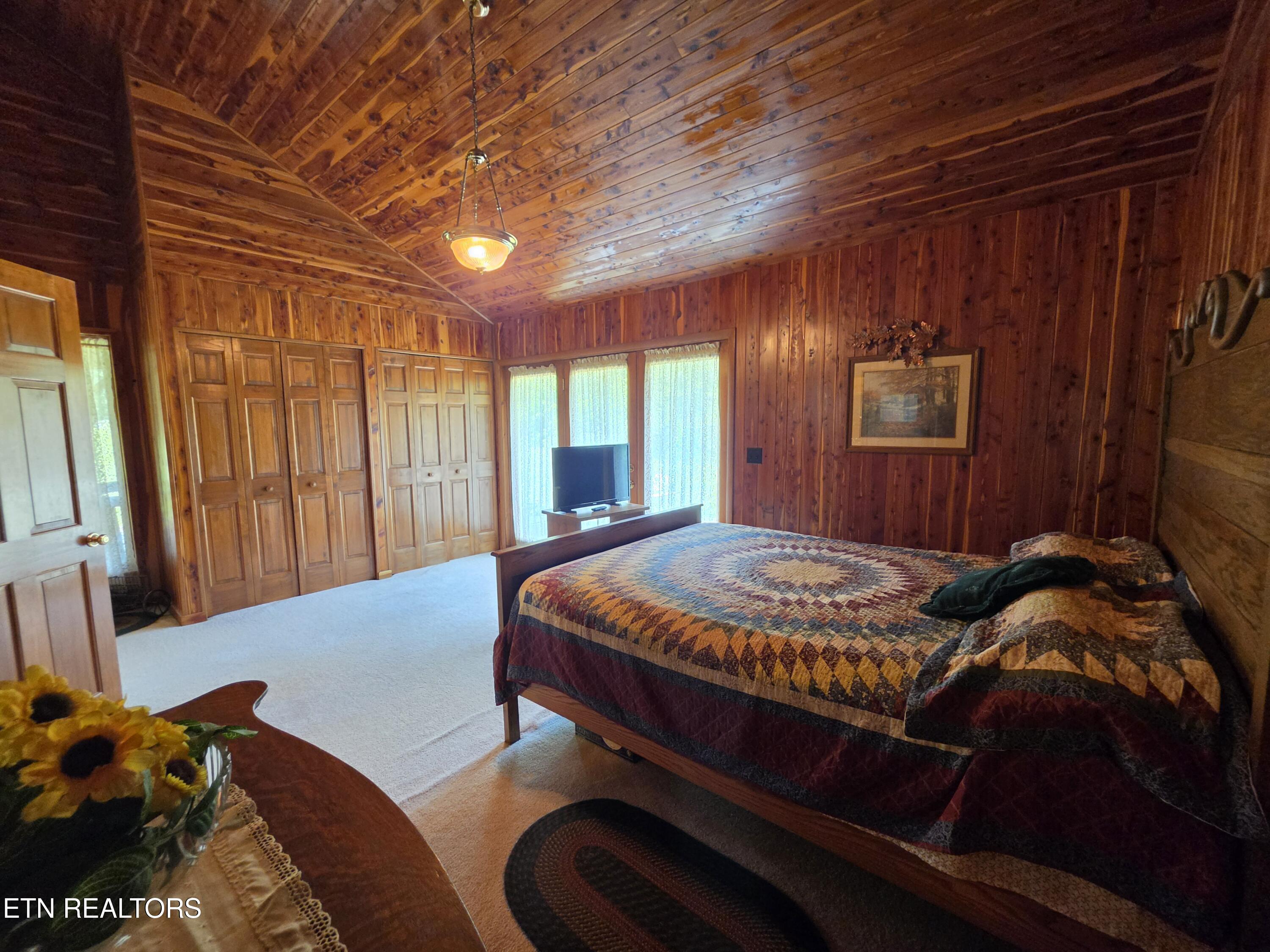 264 Carlos Road Sneedville TN 37869