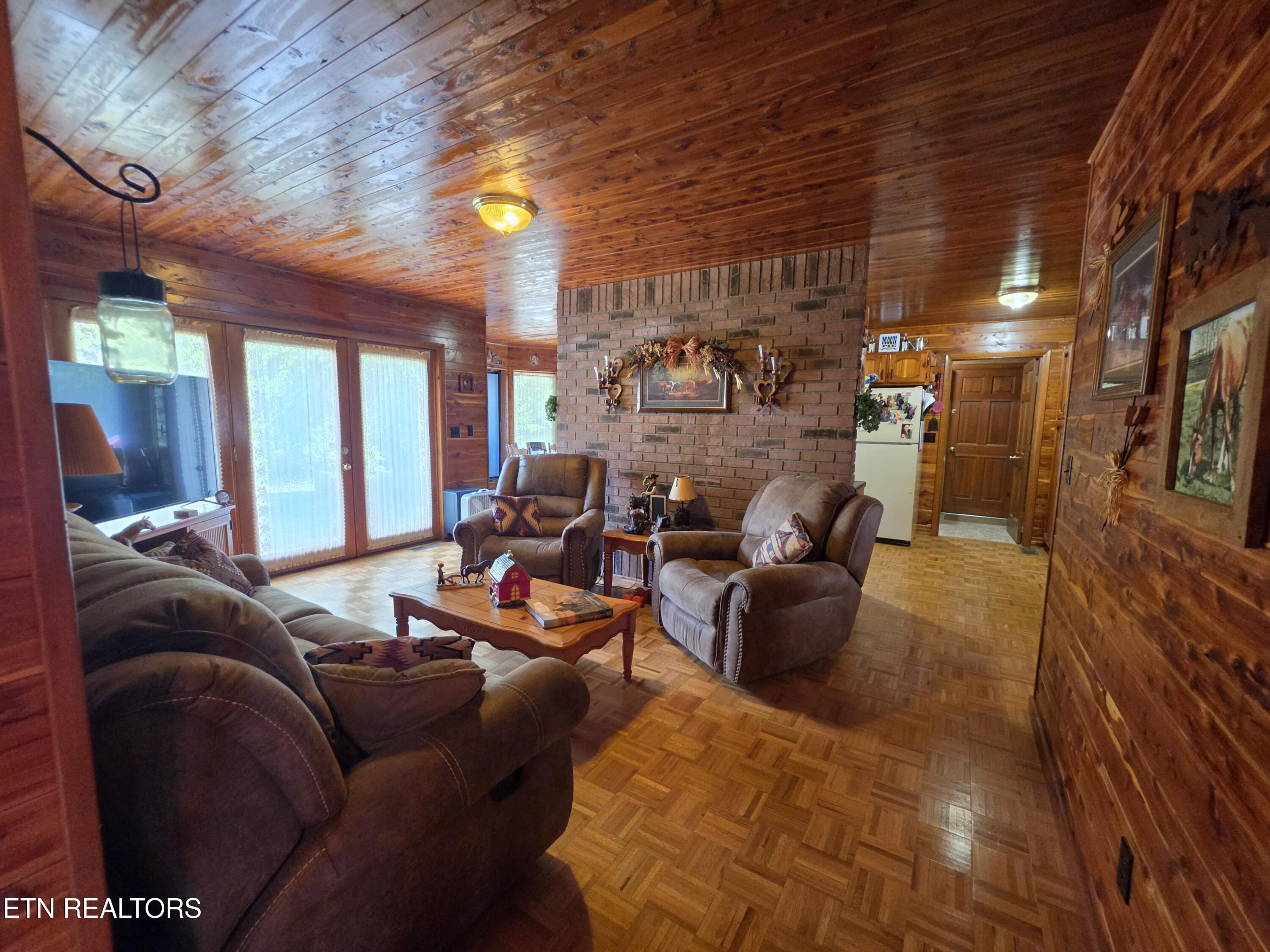 264 Carlos Road Sneedville TN 37869