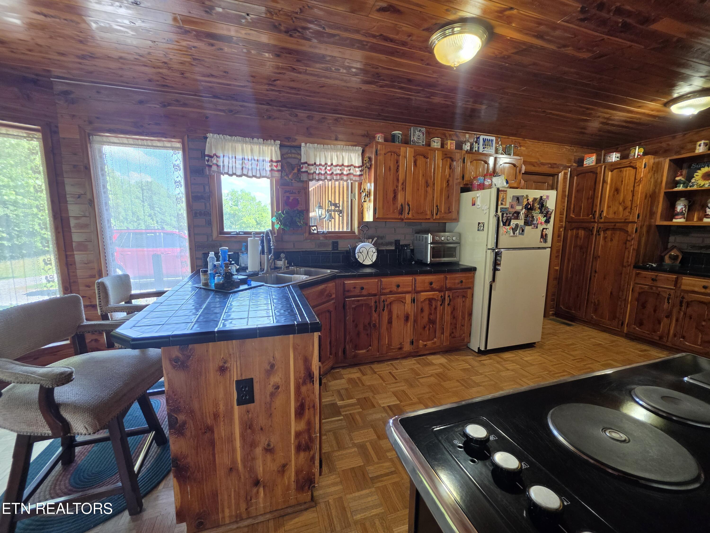 264 Carlos Road Sneedville TN 37869