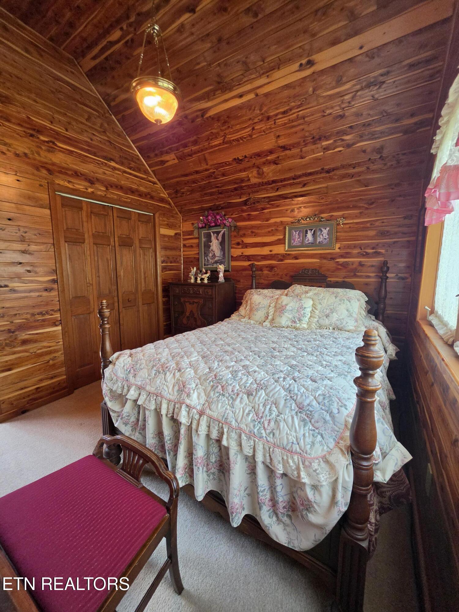 264 Carlos Road Sneedville TN 37869